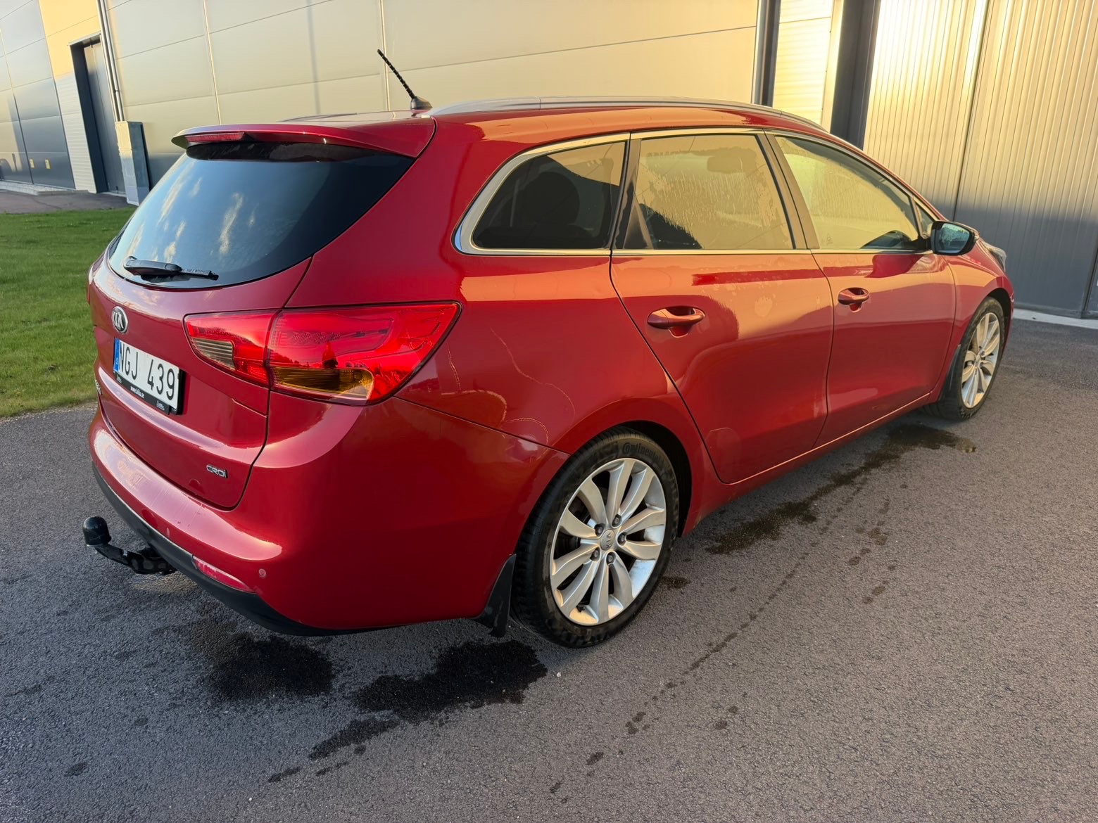 Kia Ceed _sw 1.6 CRDi Manuell 2013, bild 3/7