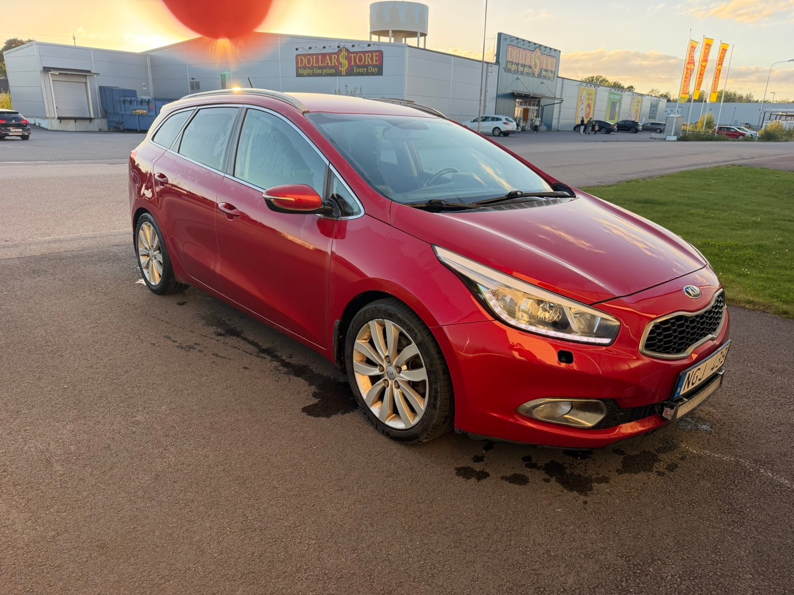 Kia Ceed _sw 1.6 CRDi Manuell 2013, bild 2/7