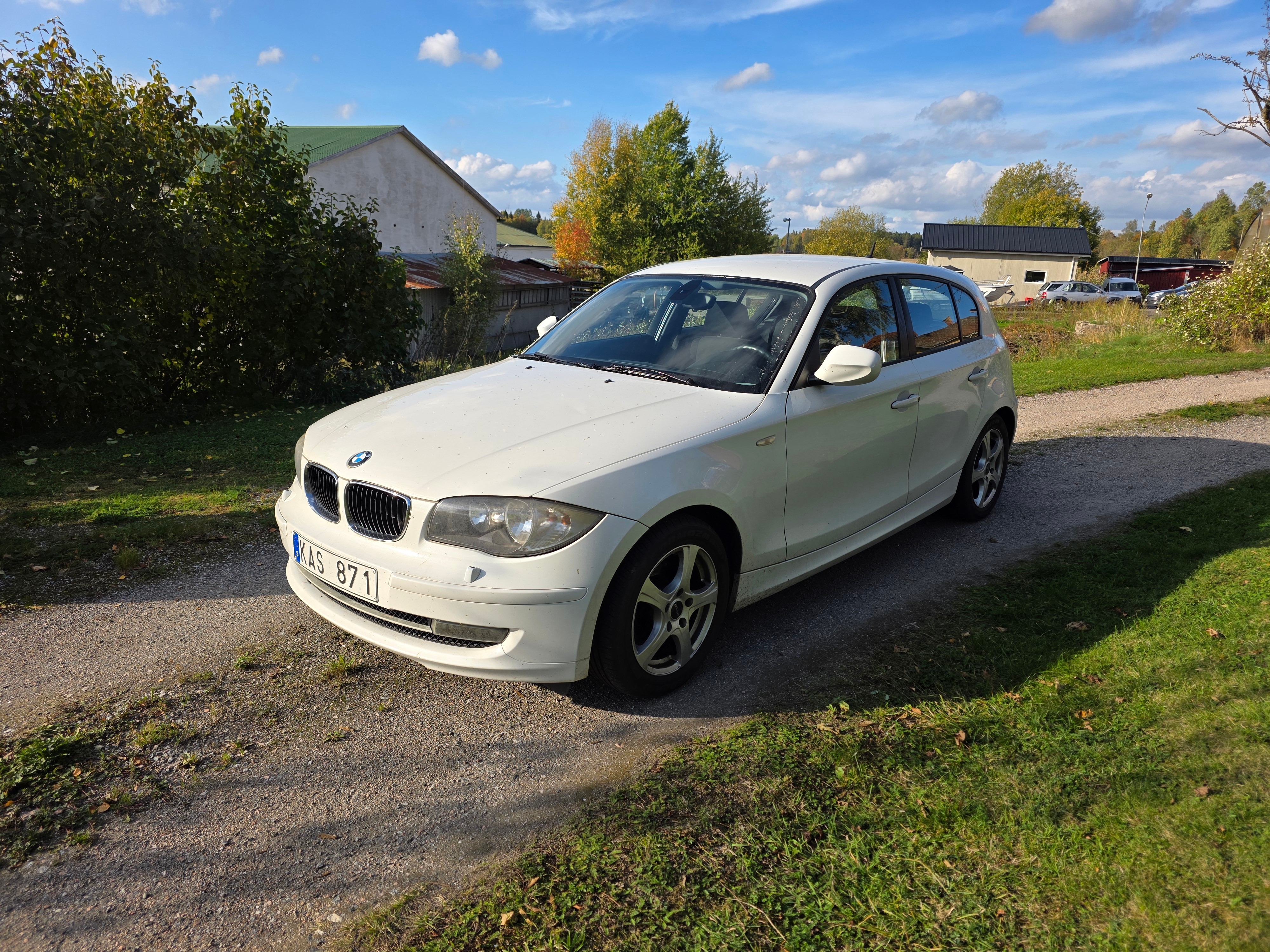 BMW 116 d Manuell 2011, bild 2/5