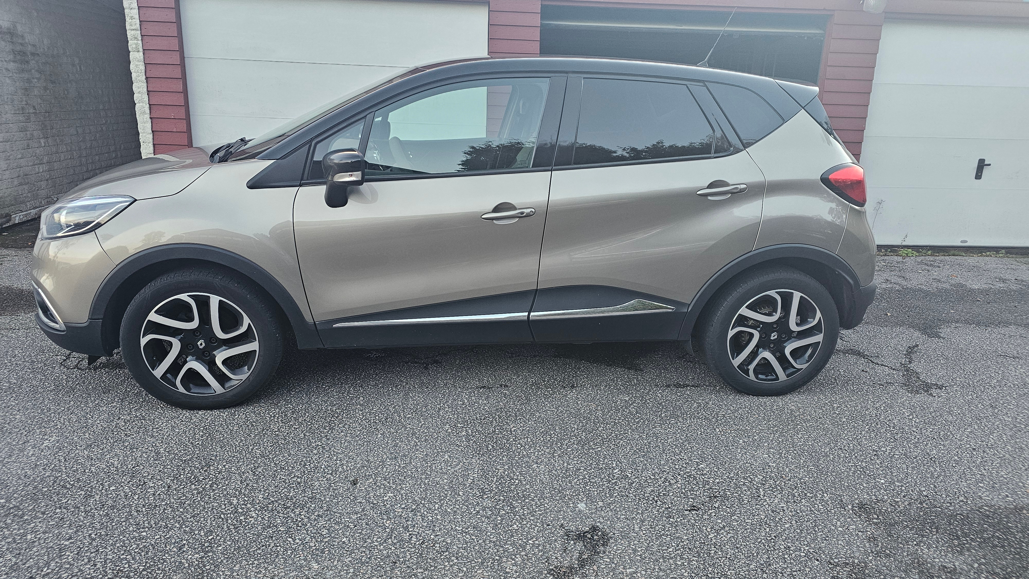 Renault Captur 0.9 TCe Manuell 2016, bild 4/5