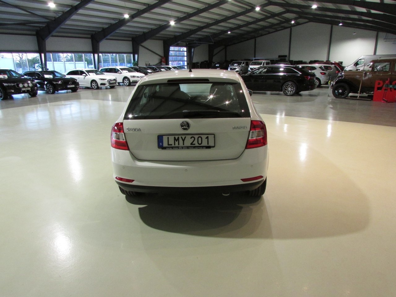 Skoda Rapid 2015, bild 6/10