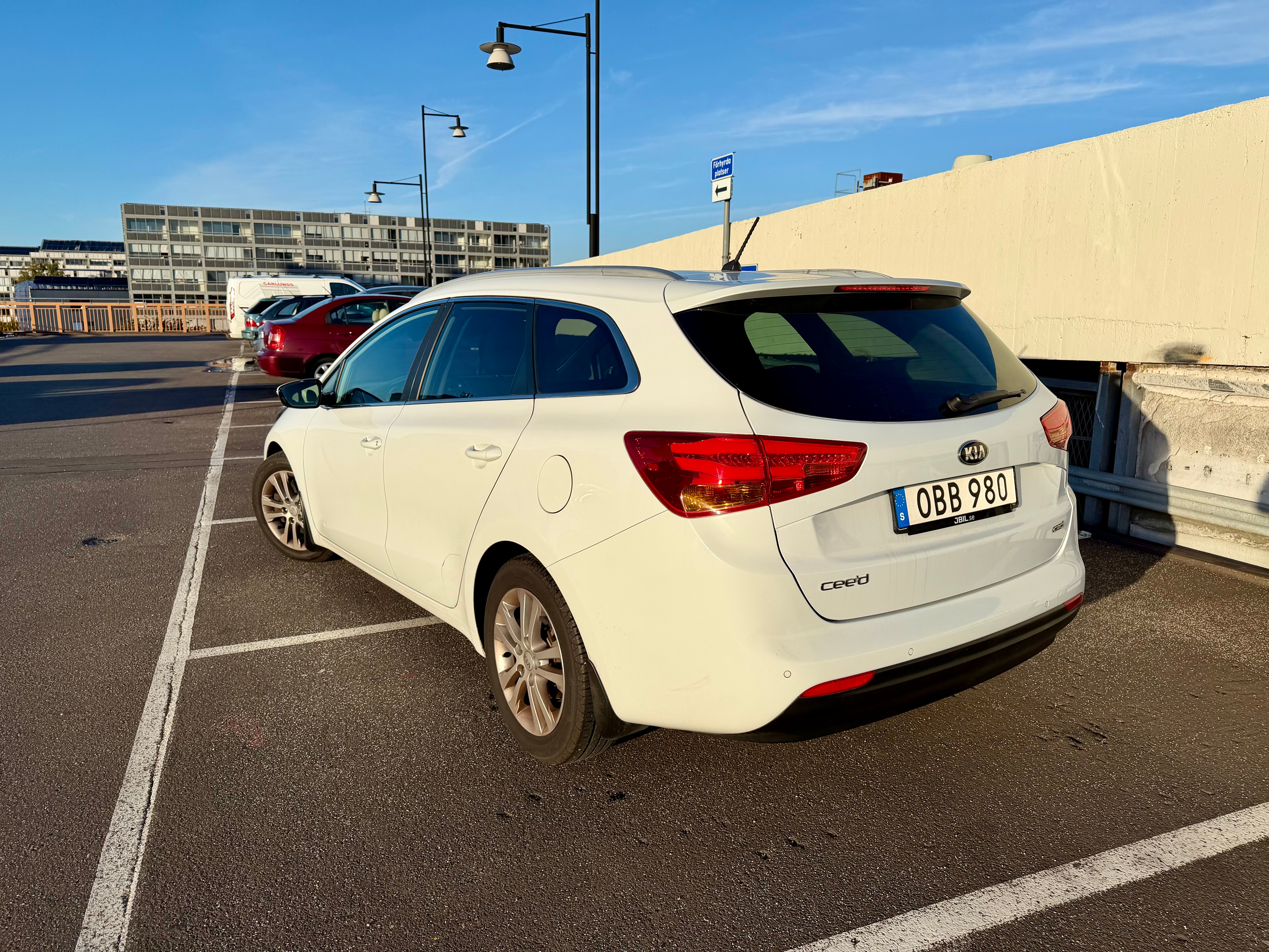 Kia Ceed 1.6 CRDi 128 2013, bild 3/16