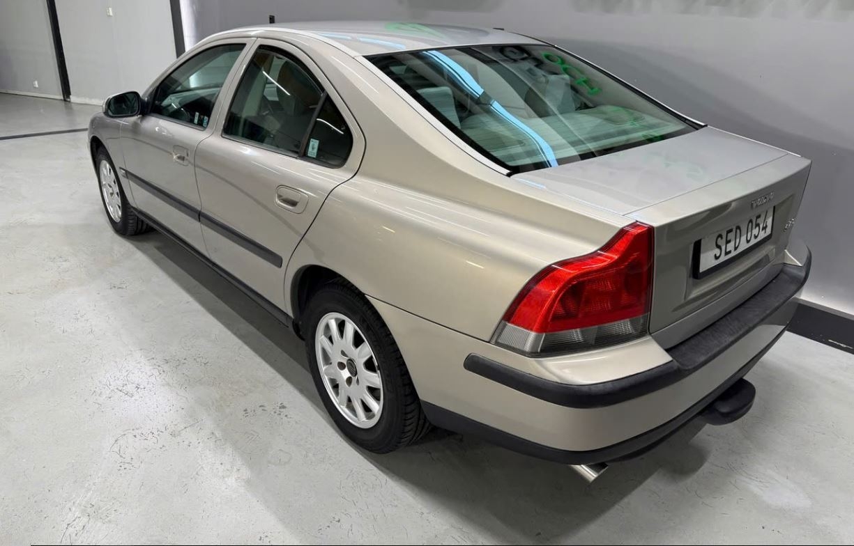 Volvo S60 2.4 Manuell 2001, bild 3/10