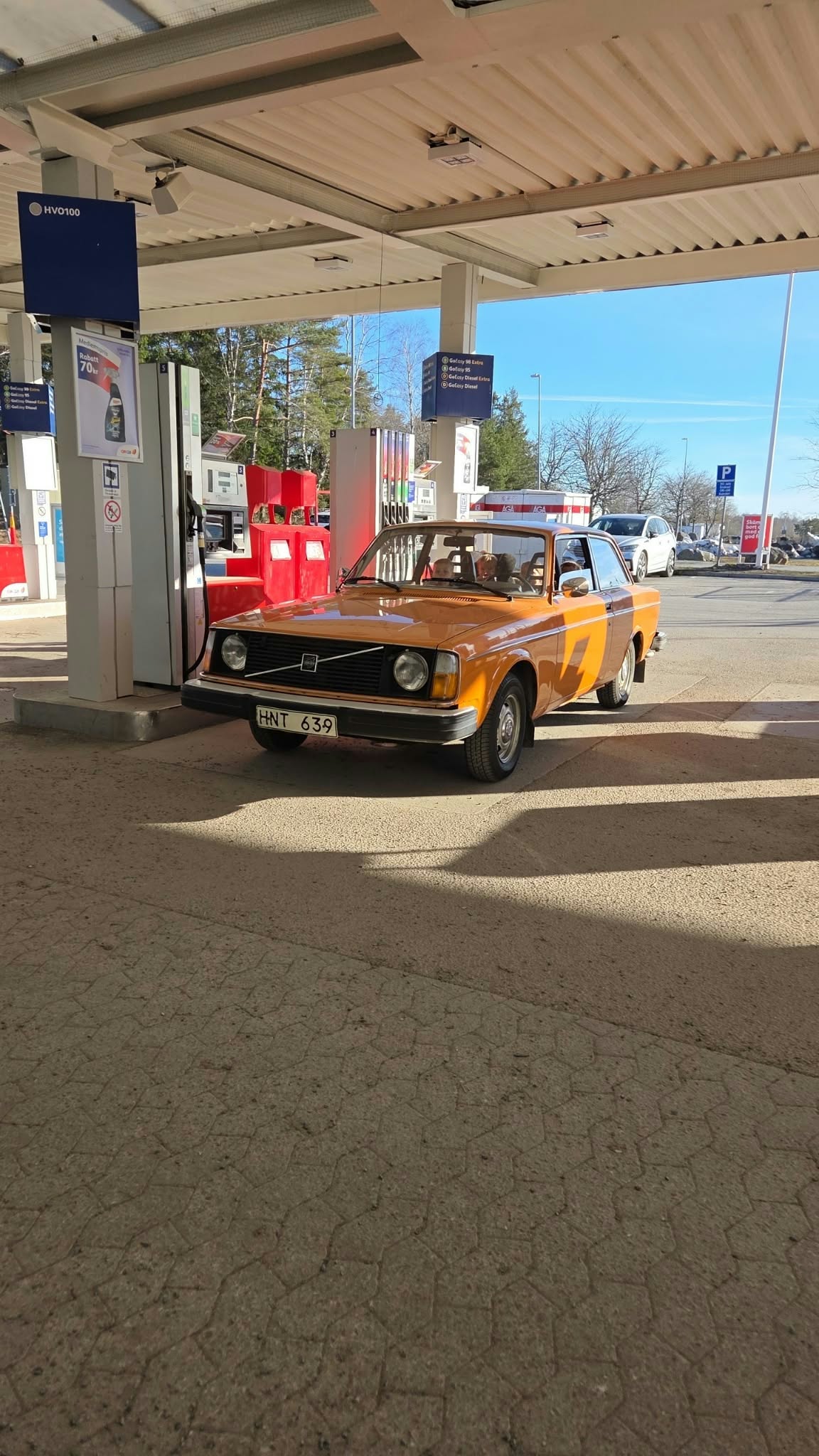 Volvo 242 2.0 Manuell 1975, bild 4/7