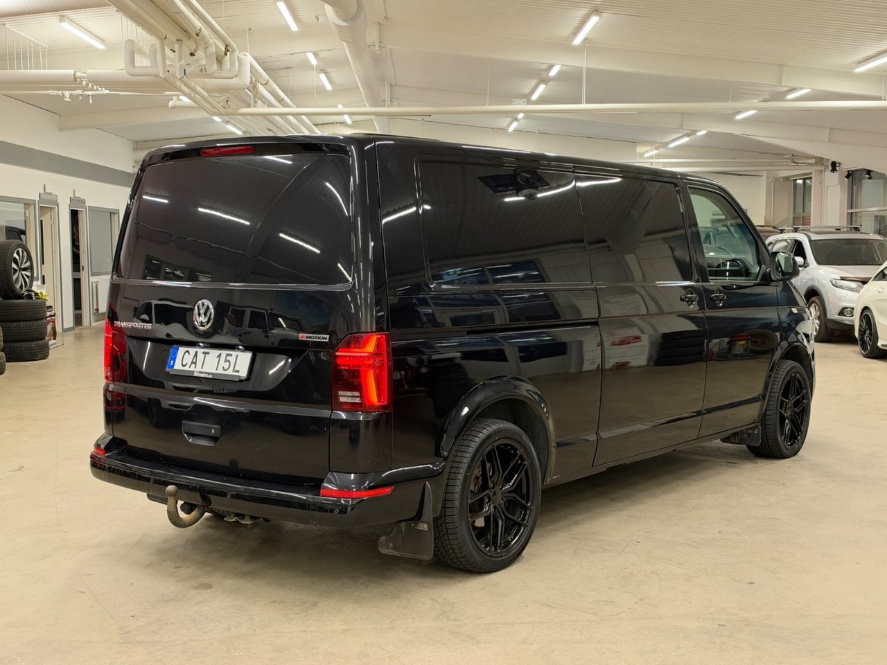 Volkswagen Transporter 2.0 TDI 2020, bild 3/10