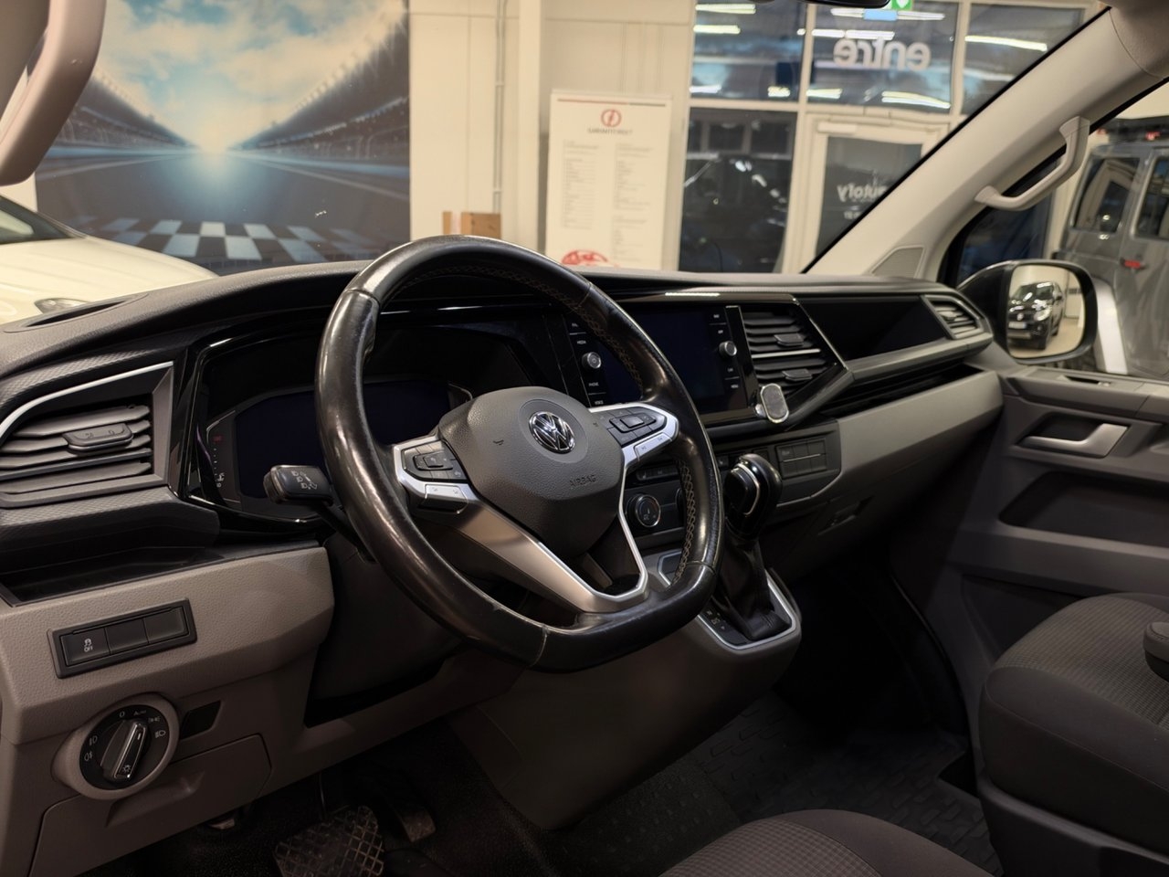 Volkswagen Transporter 2.0 TDI 2020, bild 7/10