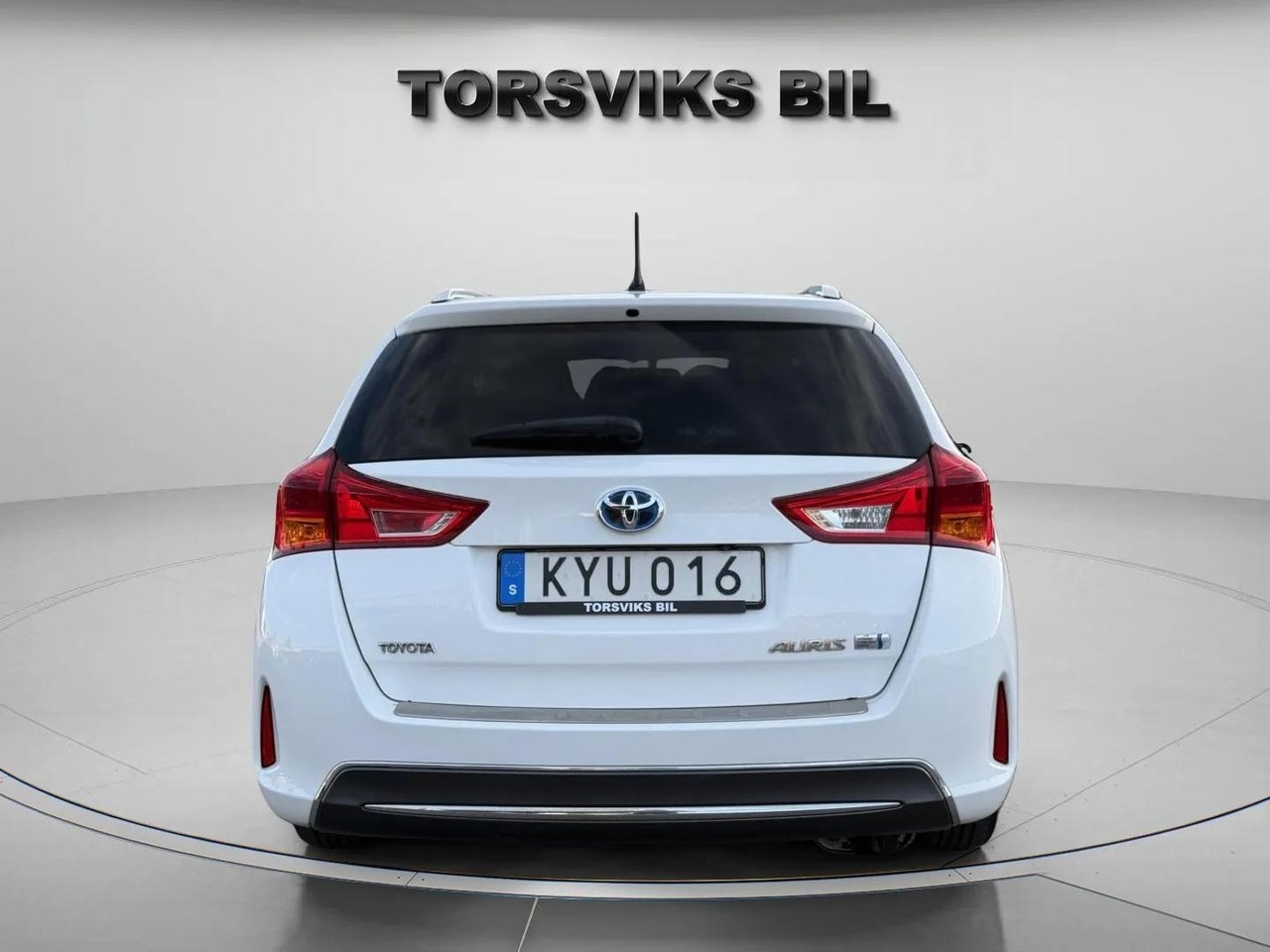 Toyota Auris 2015, bild 3/10