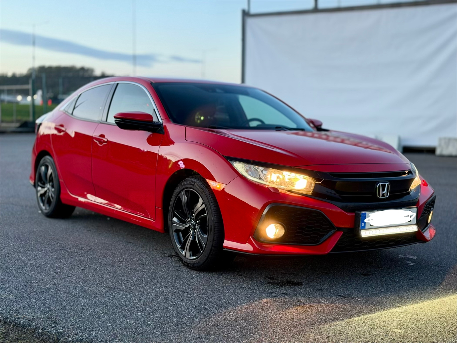 Honda Civic 5-dörrar 1.0 CVT 2018, bild 2/10