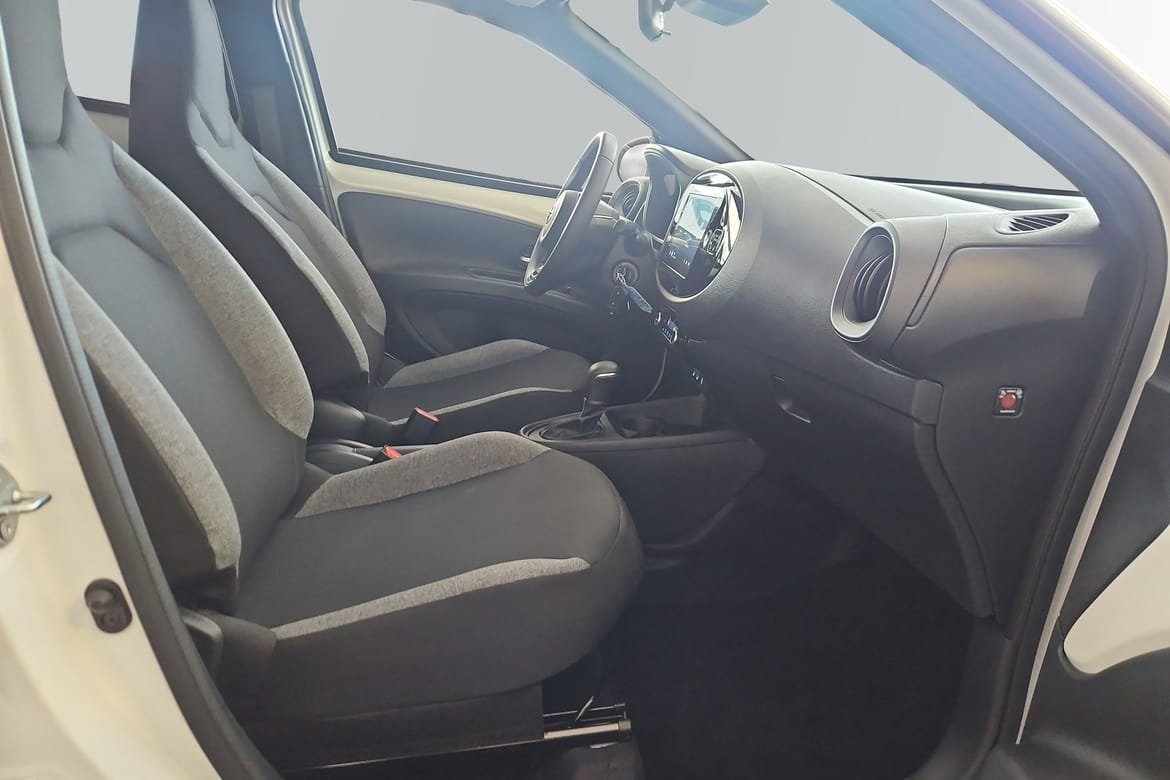 Toyota Aygo X 1,0 S-CVT PLA 2025, bild 6/10