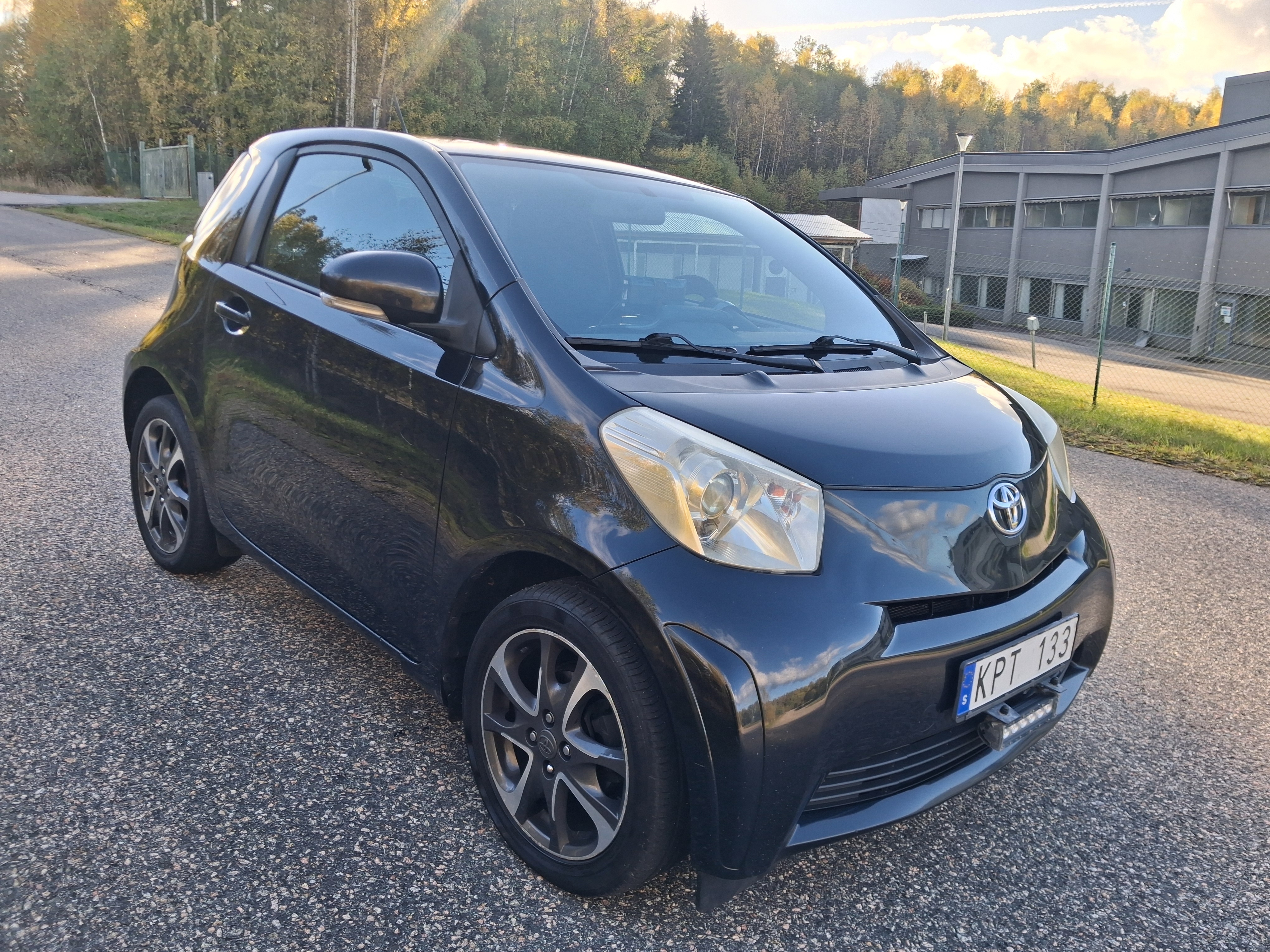 Toyota IQ 1.0 VVT-i Manuell 2009, bild 2/7