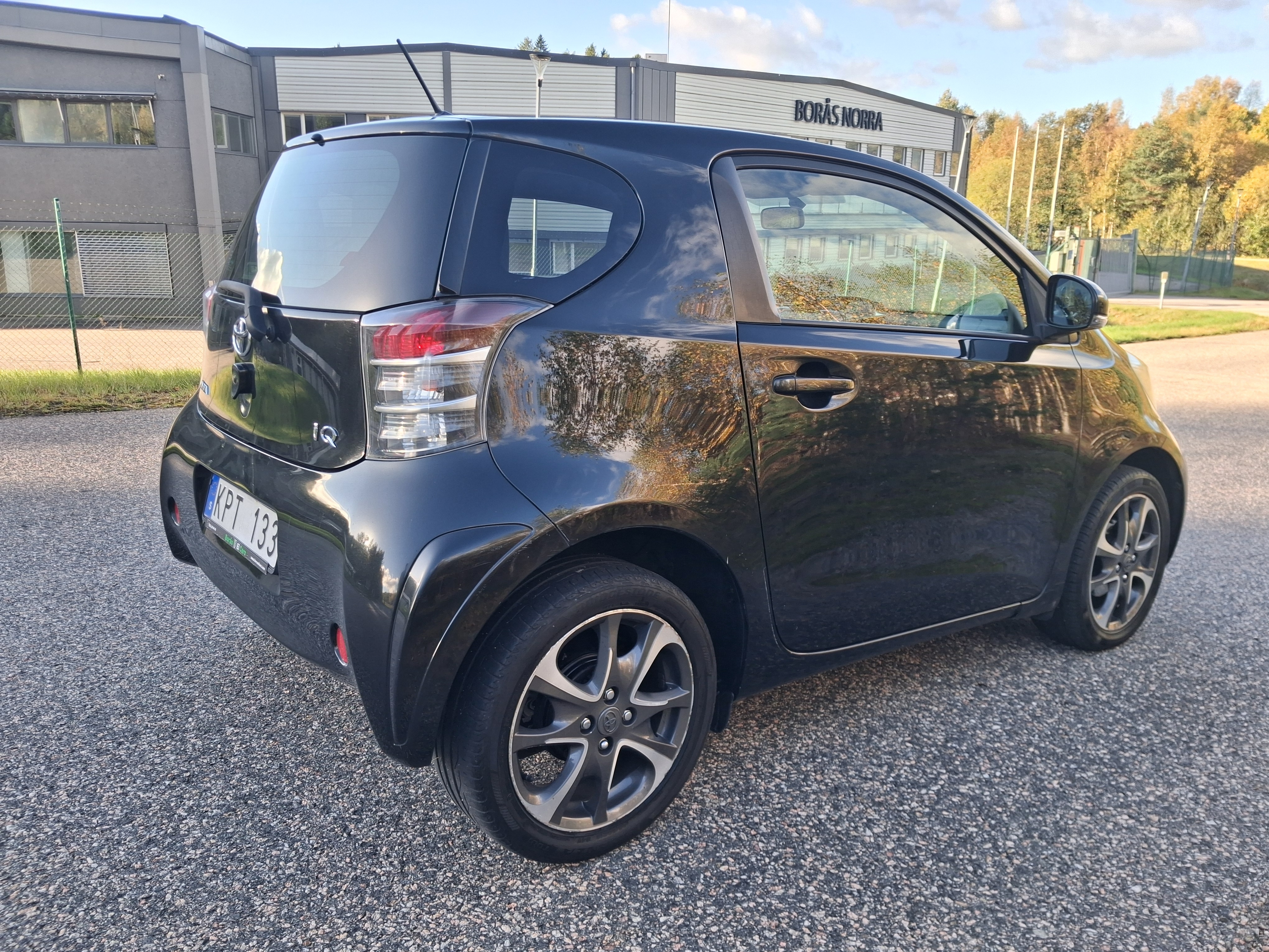 Toyota IQ 1.0 VVT-i Manuell 2009, bild 3/7
