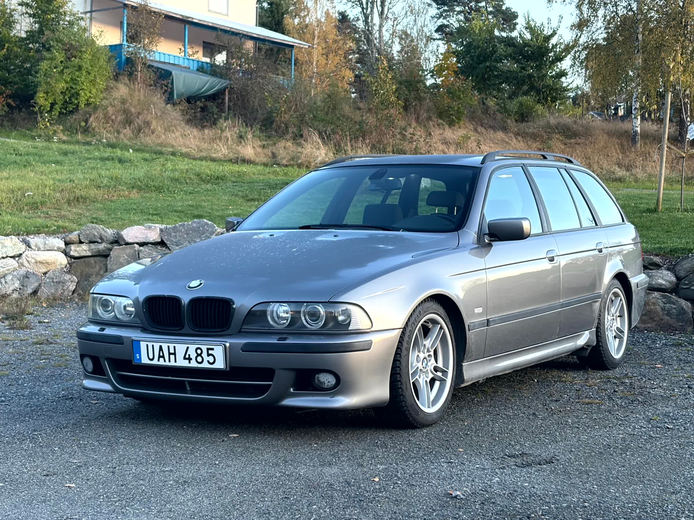 BMW 525
