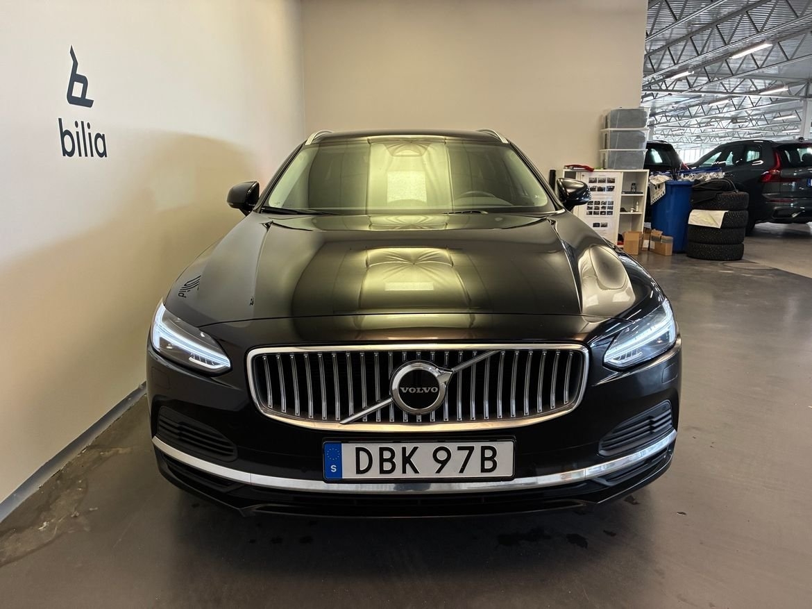 Volvo V90 Recharge T6 Core Edition 2024, bild 2/10