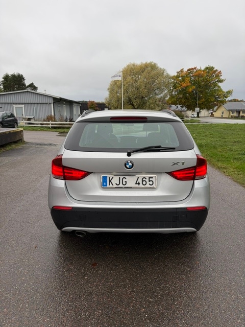 BMW X1 2010, bild 6/10