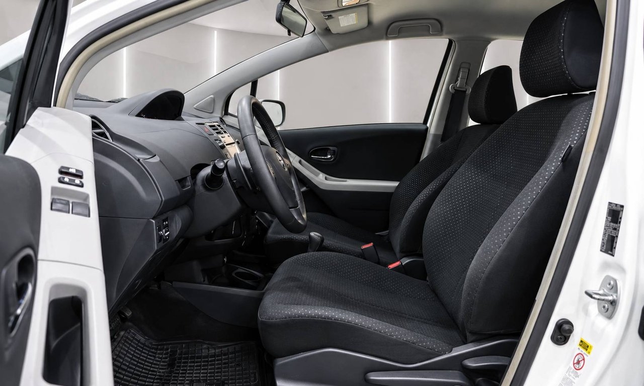 Toyota Yaris 2010, bild 6/15