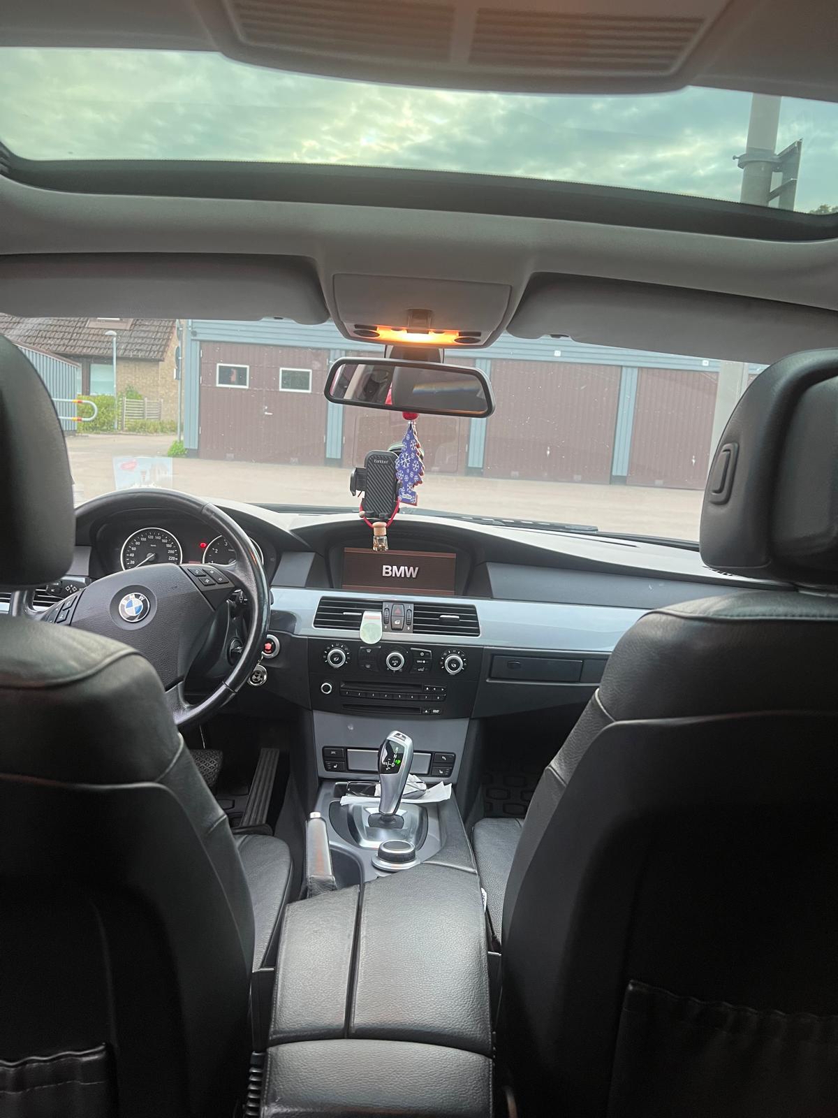 BMW 525i 2009, bild 6/6