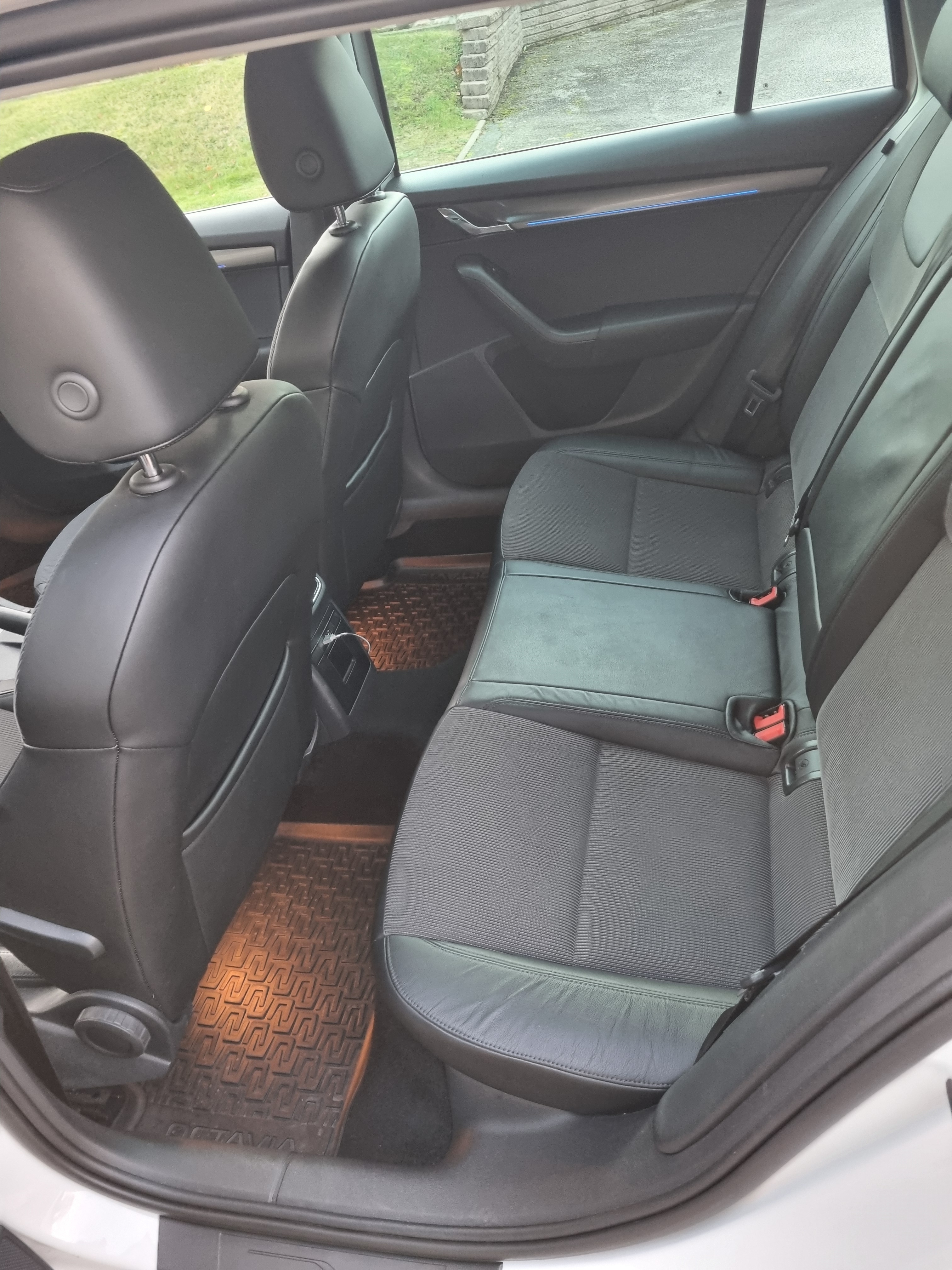 Skoda Octavia 2020, bild 6/10