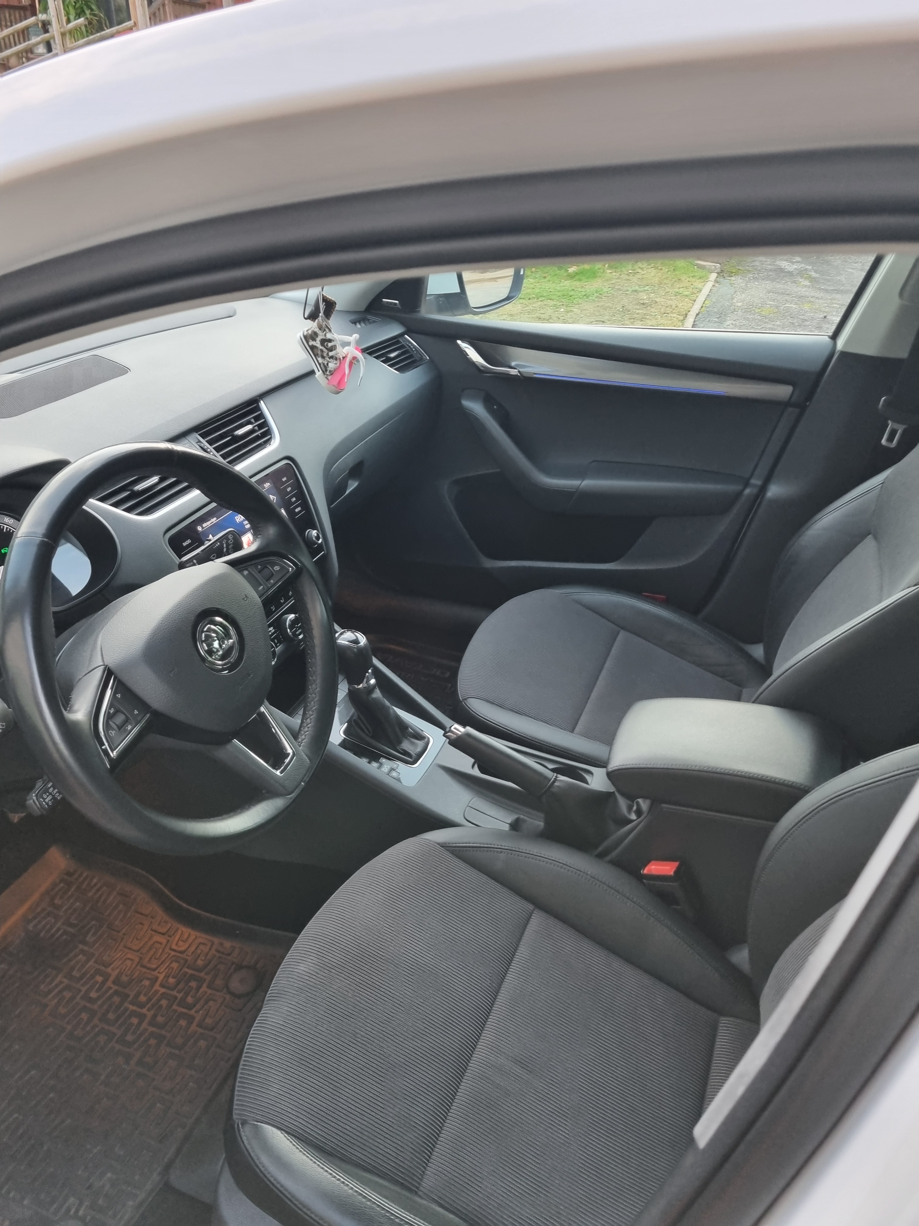 Skoda Octavia 2020, bild 5/10