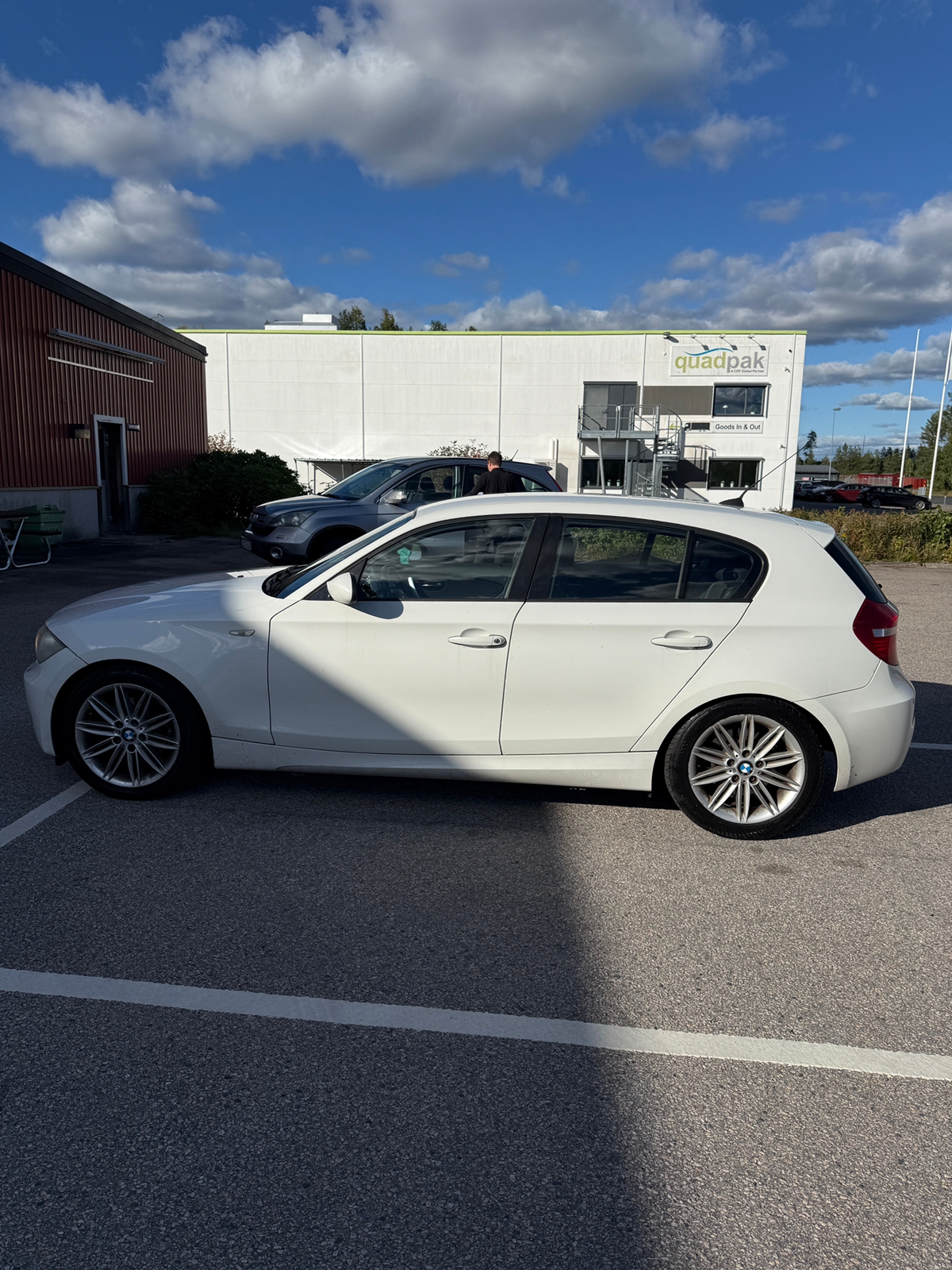 BMW 120 d 5-dörrars M sport 2008, bild 2/4