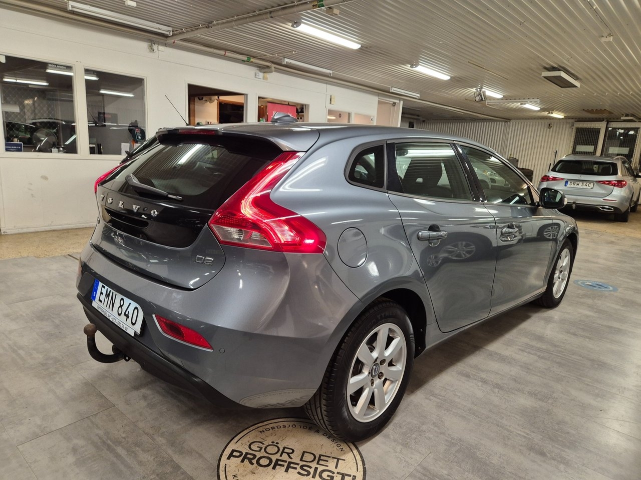 Volvo V40 D2 Your Kinetic 2015, bild 2/10