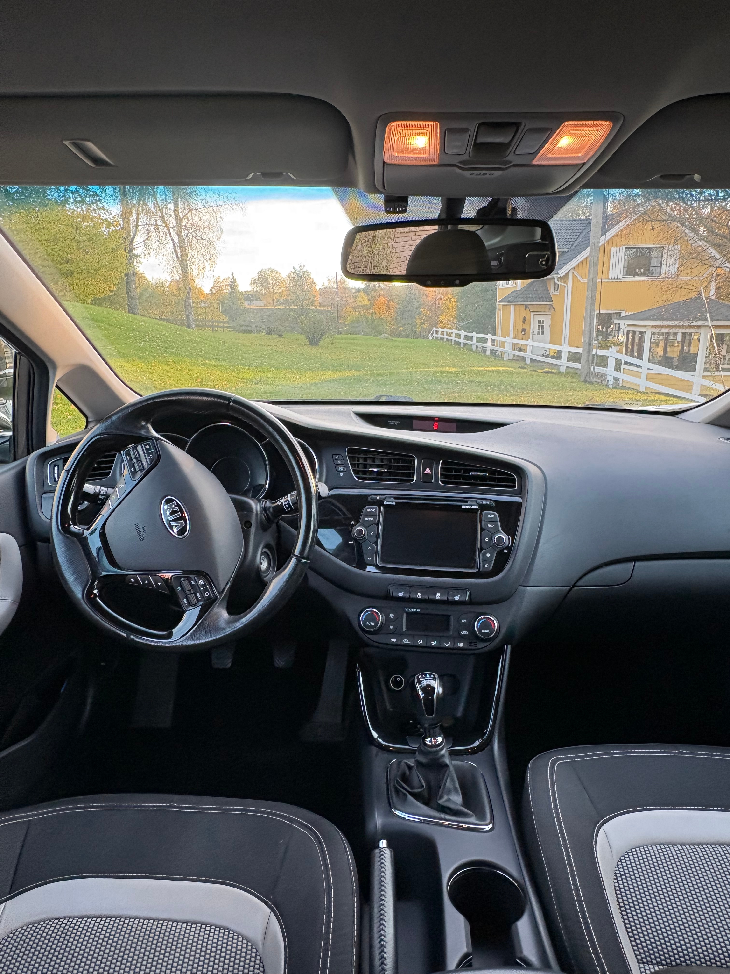 Kia Ceed _sw 1.6 GDI Manuell 2015, bild 5/5