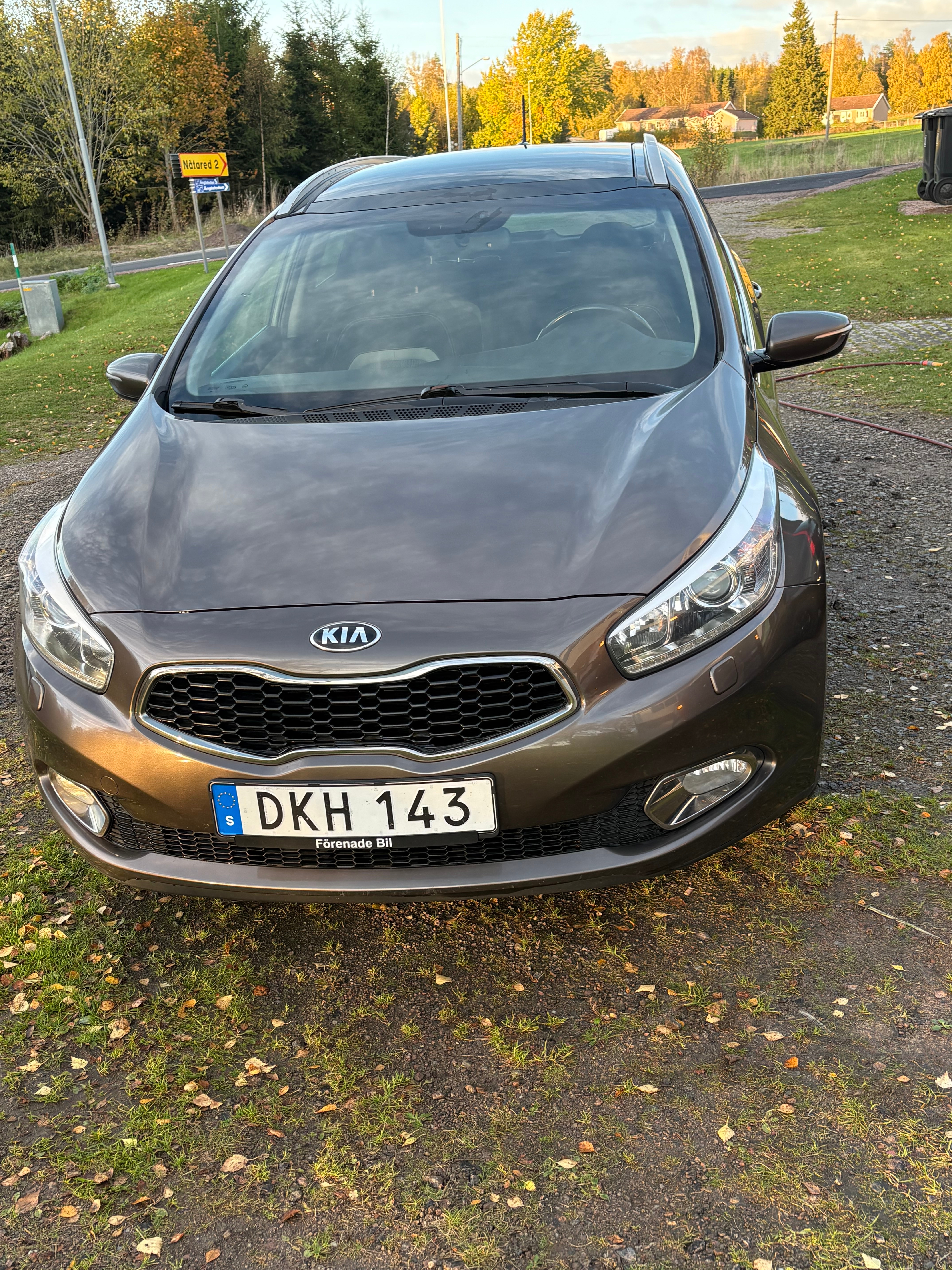 Kia Ceed _sw 1.6 GDI Manuell 2015, bild 2/5