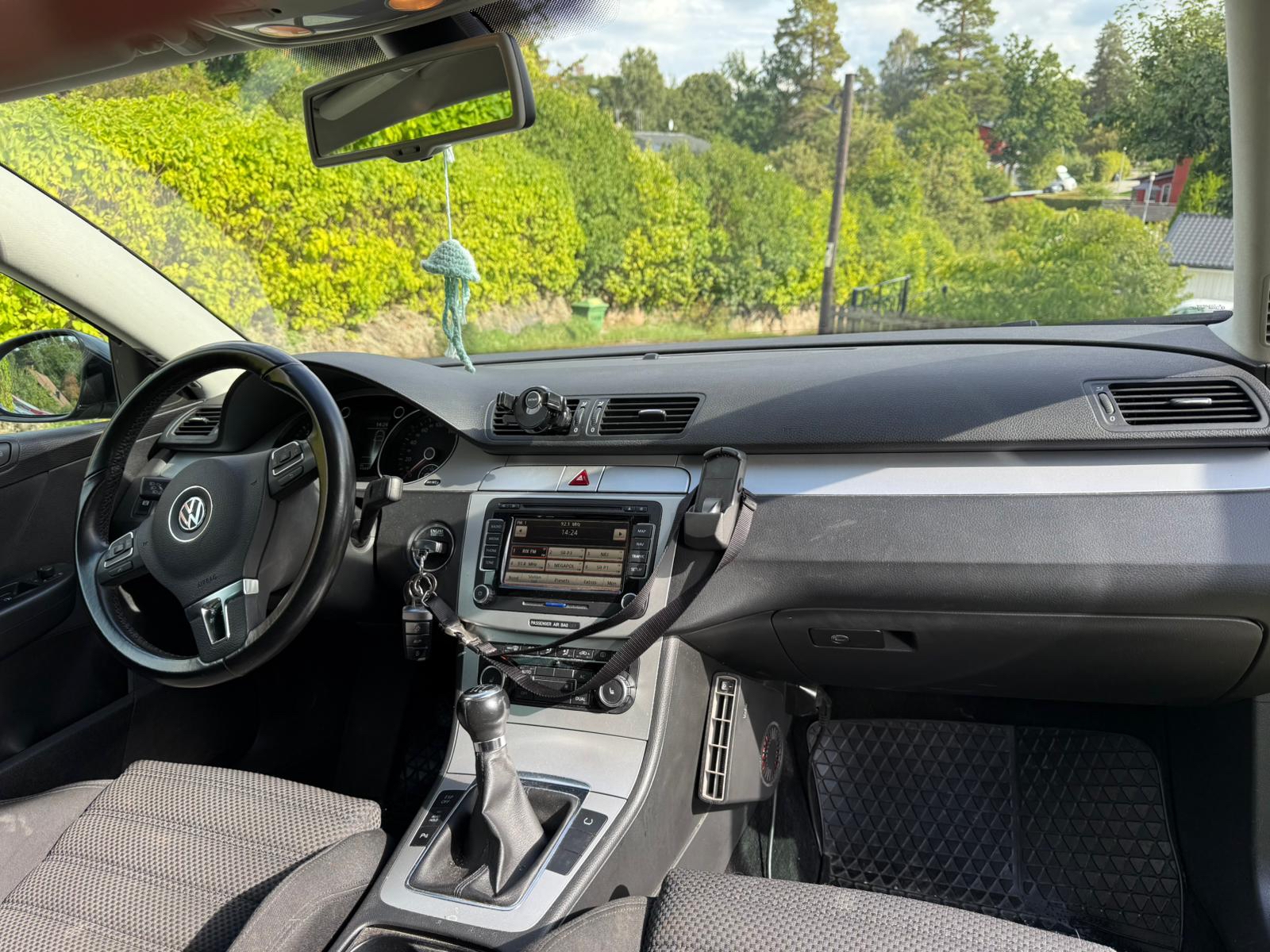 Volkswagen Passat 2010, bild 5/7