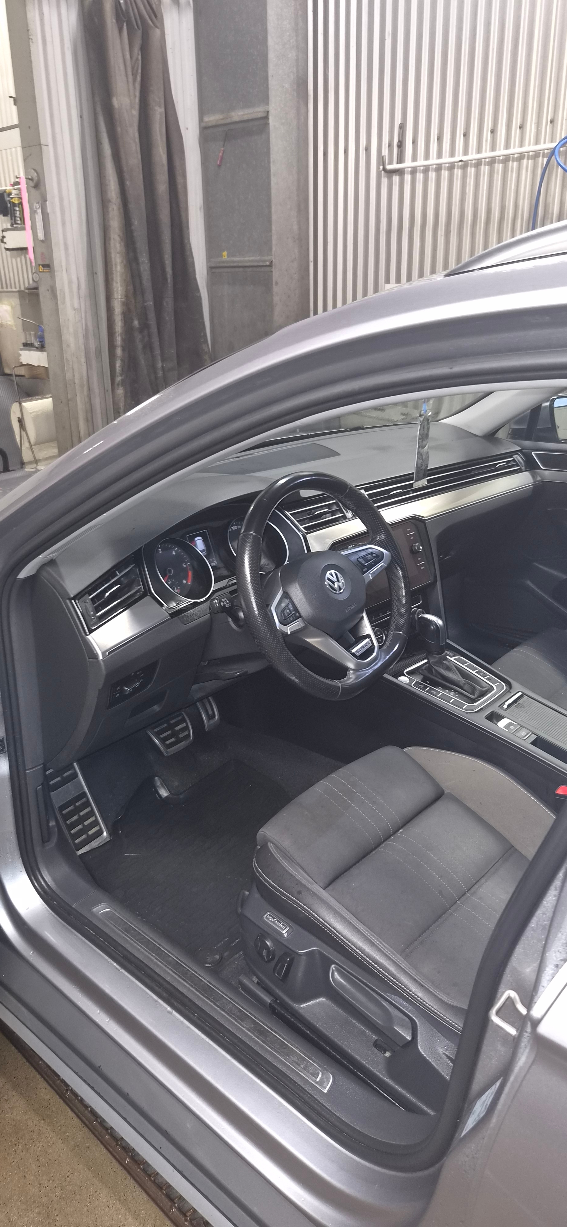 Volkswagen Passat 2020, bild 5/6