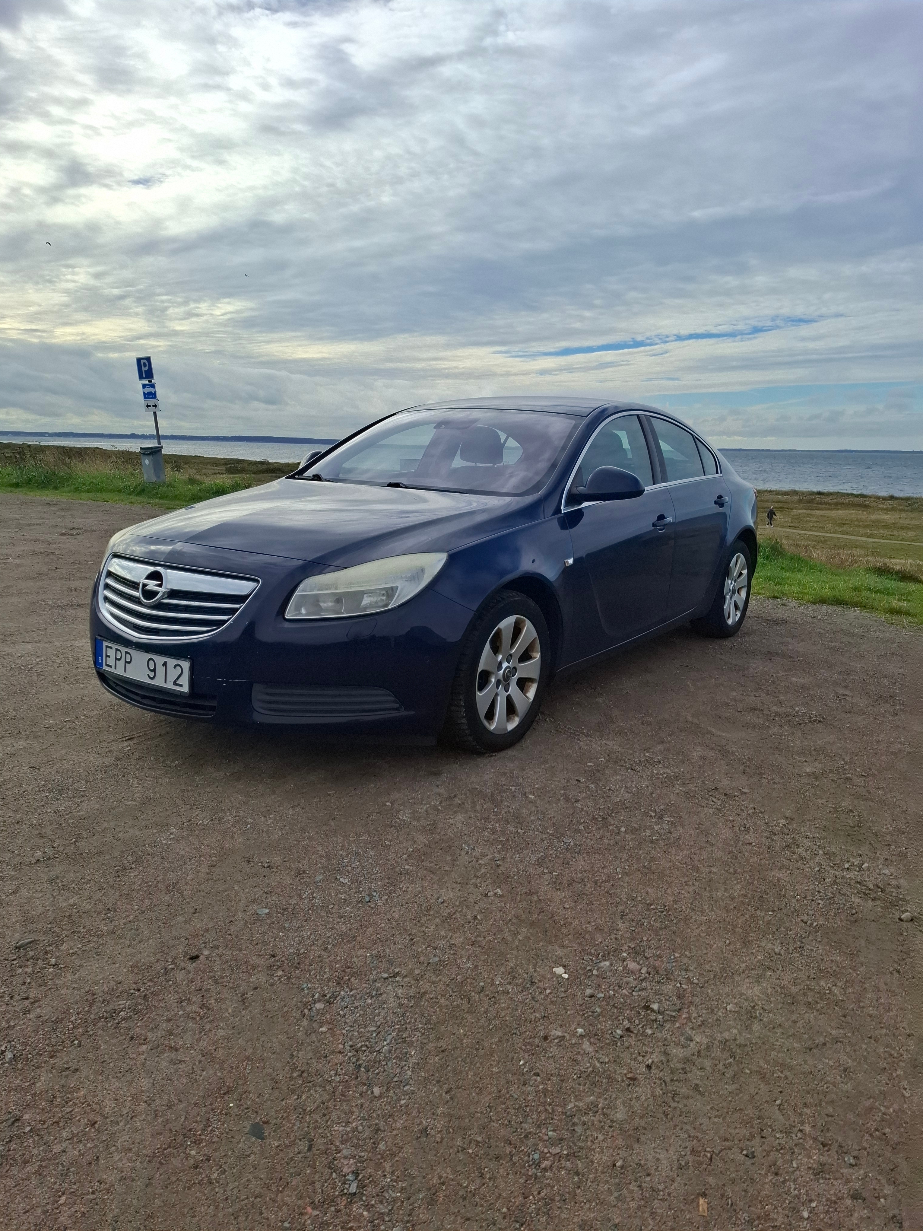 Opel Insignia 1.6 Turbo Manuell 2009, bild 2/10