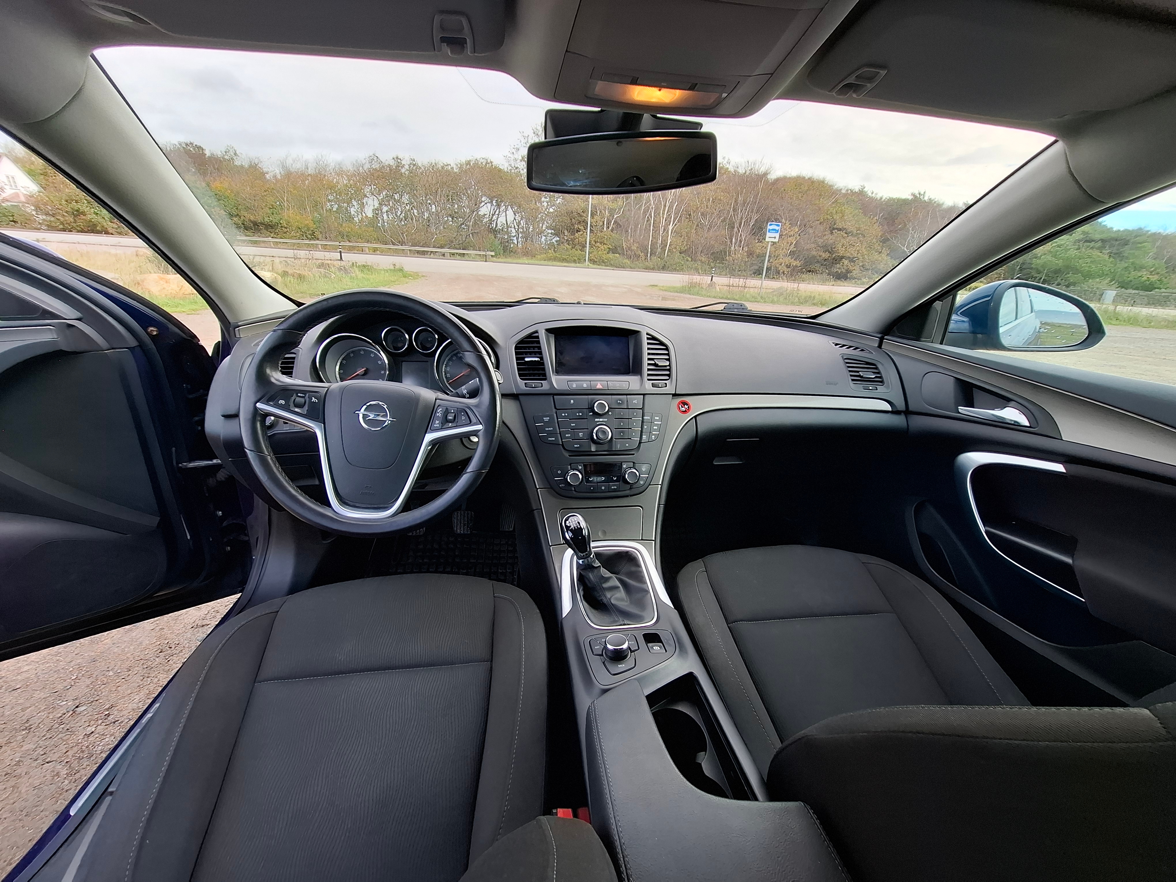 Opel Insignia 1.6 Turbo Manuell 2009, bild 7/10