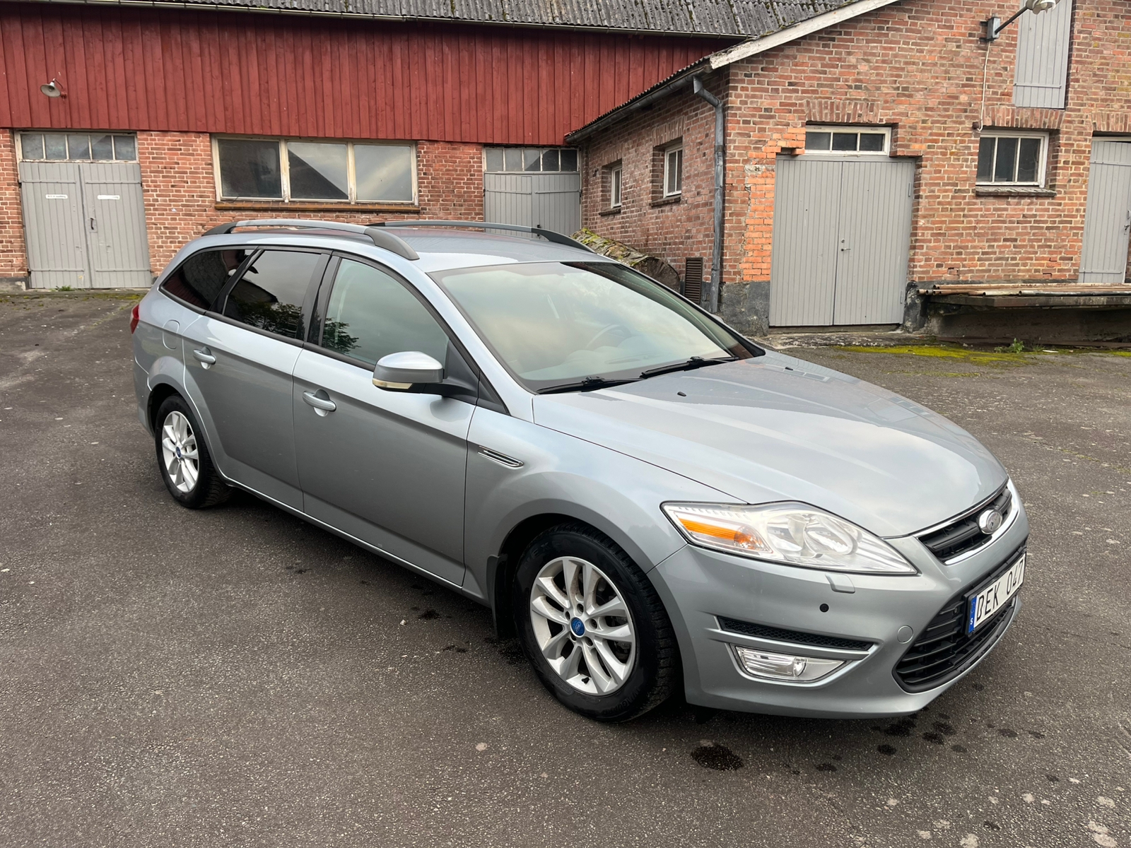 Ford Mondeo 2011, bild 2/6