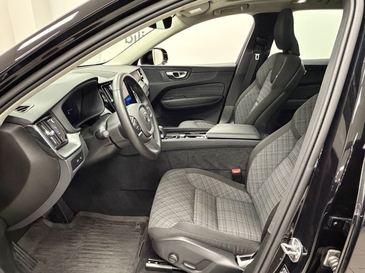 Volvo XC60 T6 Core Nordic Edition 2025, bild 6/10