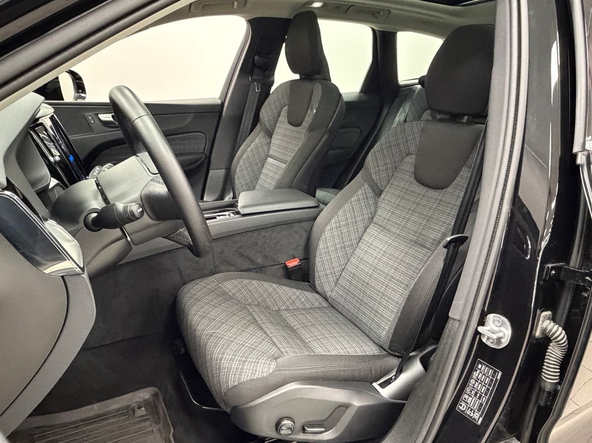 Volvo XC60 T6 Core Nordic Edition 2025, bild 7/10