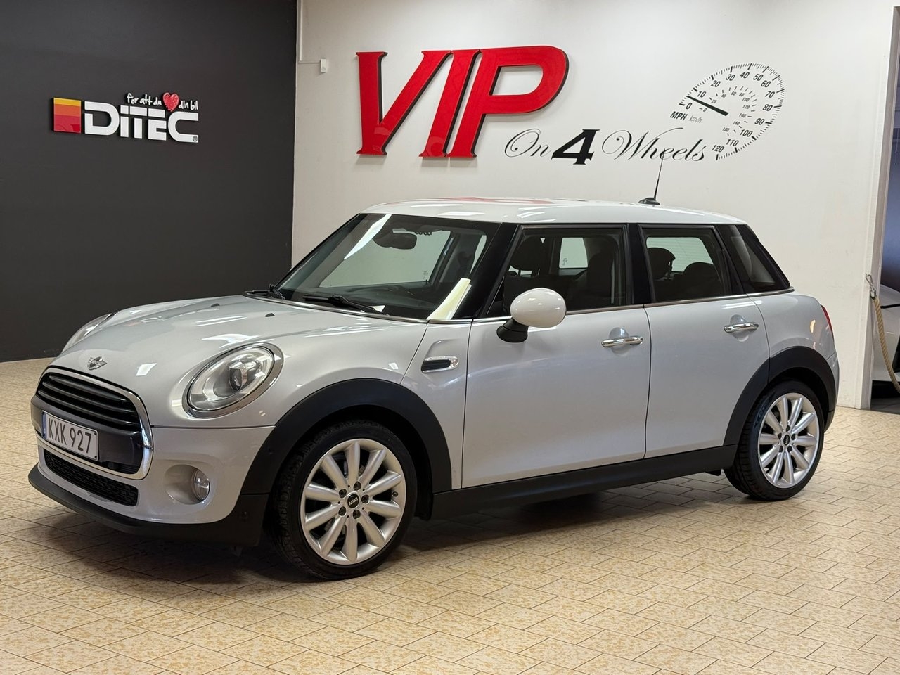 MINI Cooper (136 hk) 2016, bild 2/10