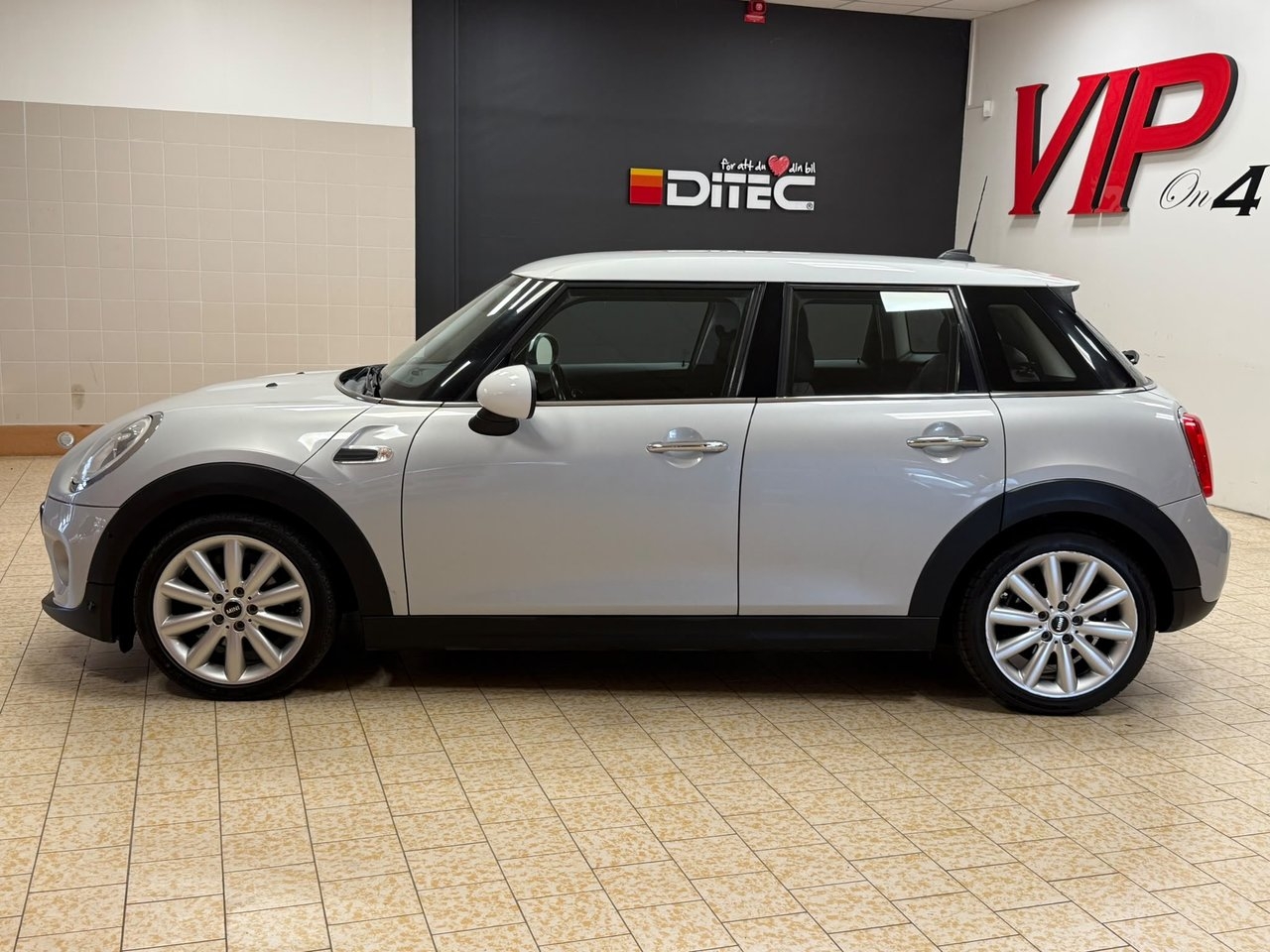 MINI Cooper (136 hk) 2016, bild 4/10