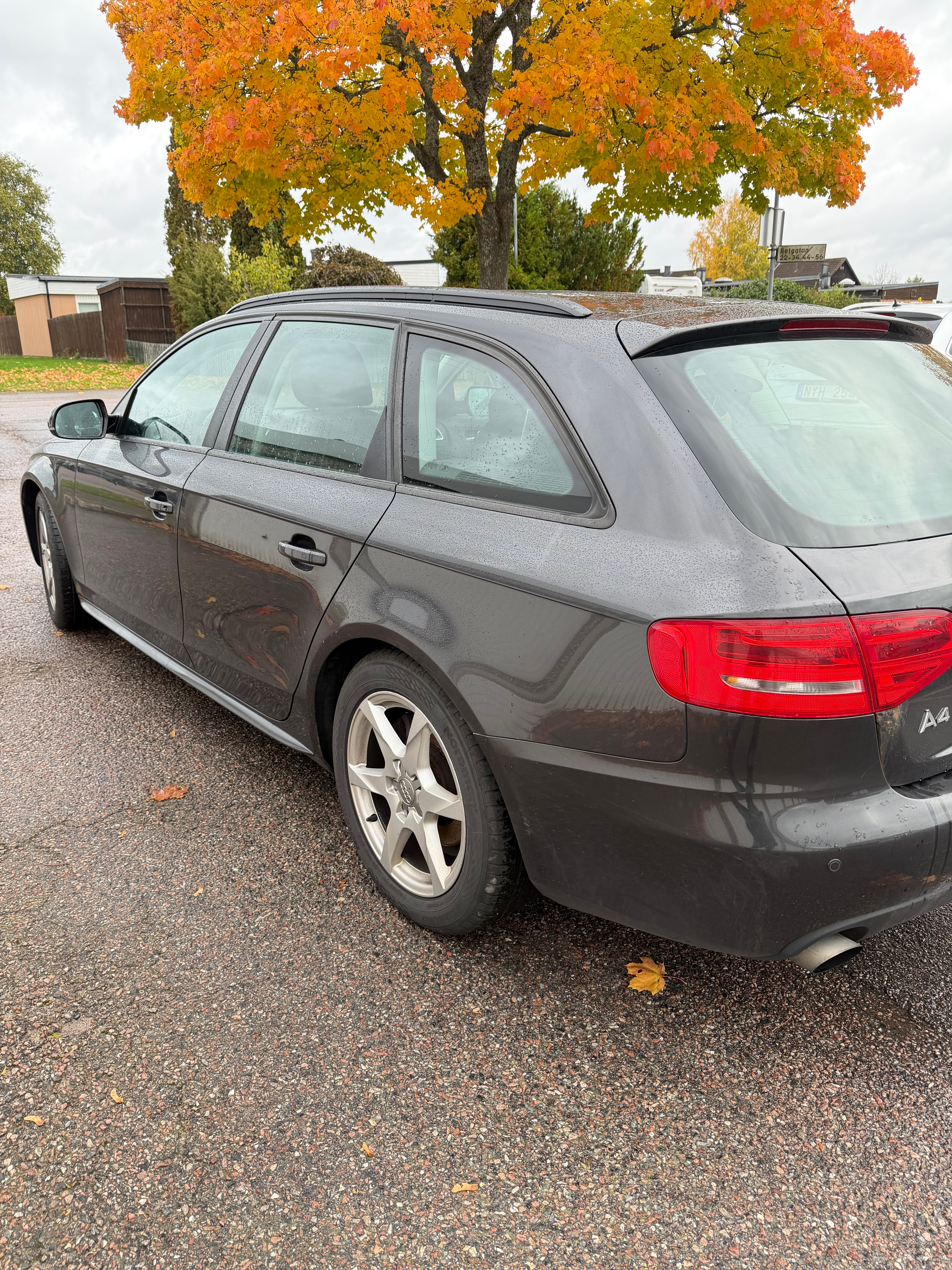 Audi A4 2.0 TFSI 2011, bild 3/5