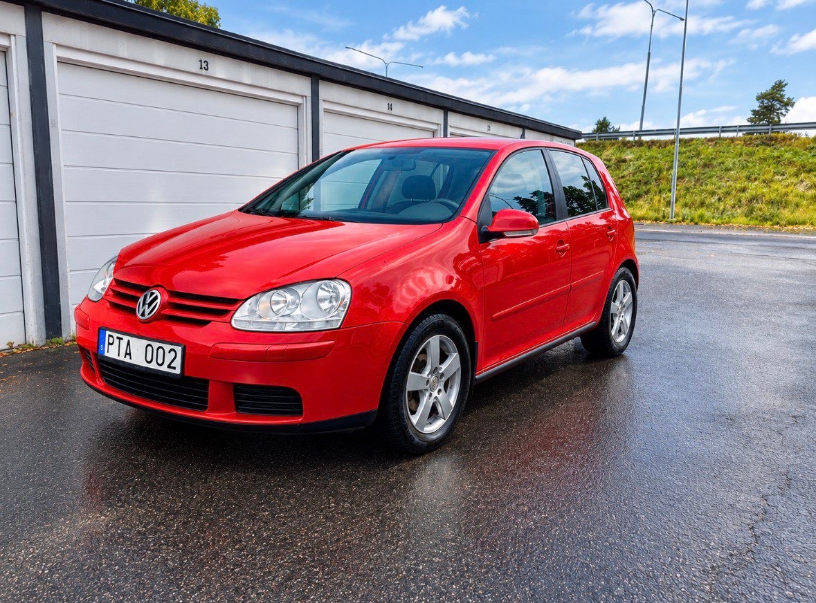 Volkswagen Golf V 5-dörrar 1.6 Manuell 2007, bild 2/6
