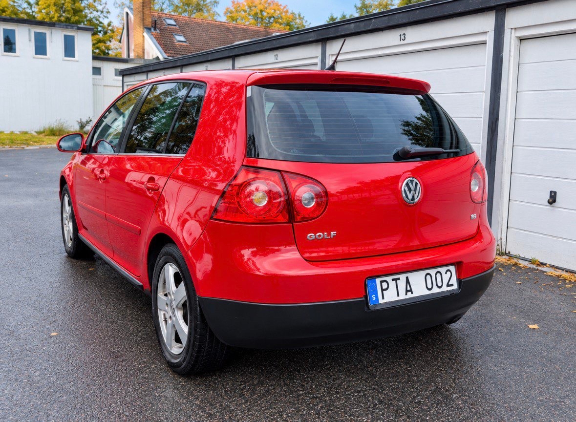 Volkswagen Golf V 5-dörrar 1.6 Manuell 2007, bild 3/6