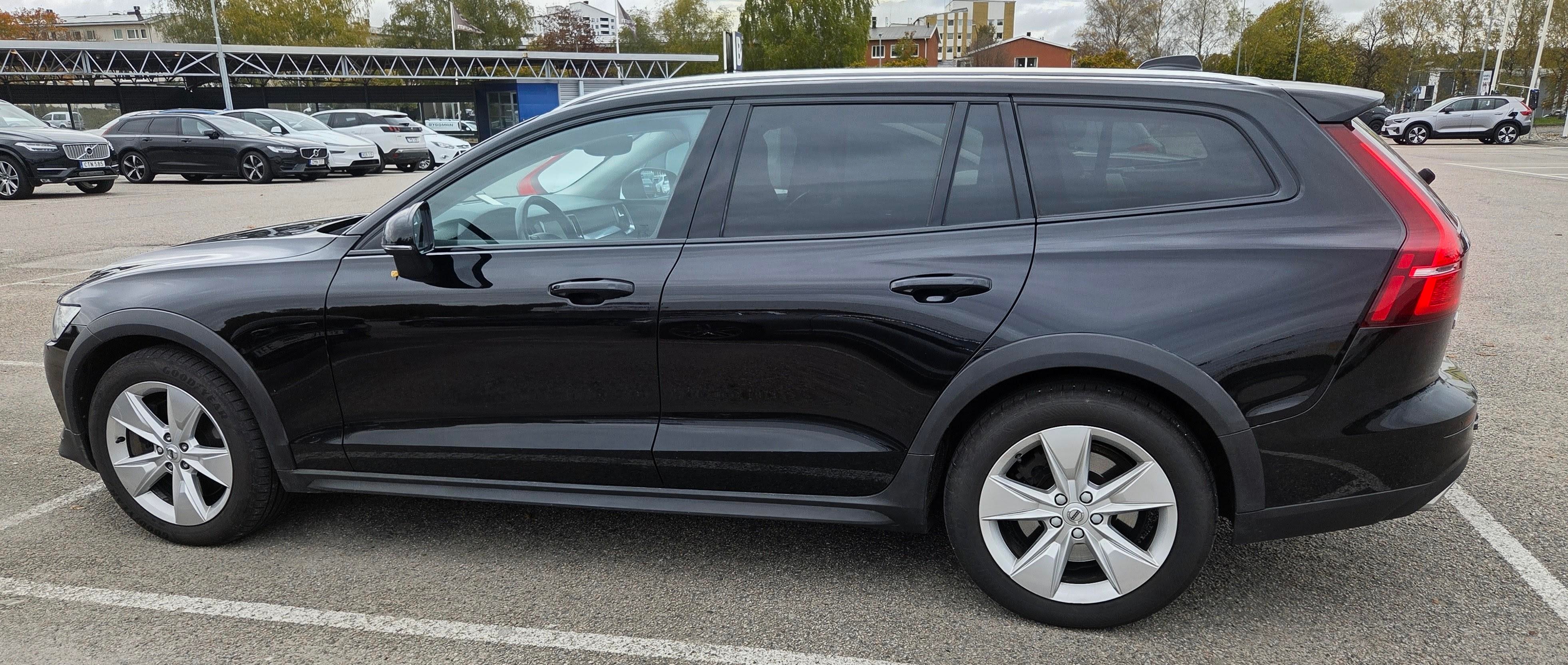 Volvo V60 Cross Country D4 2020, bild 4/6