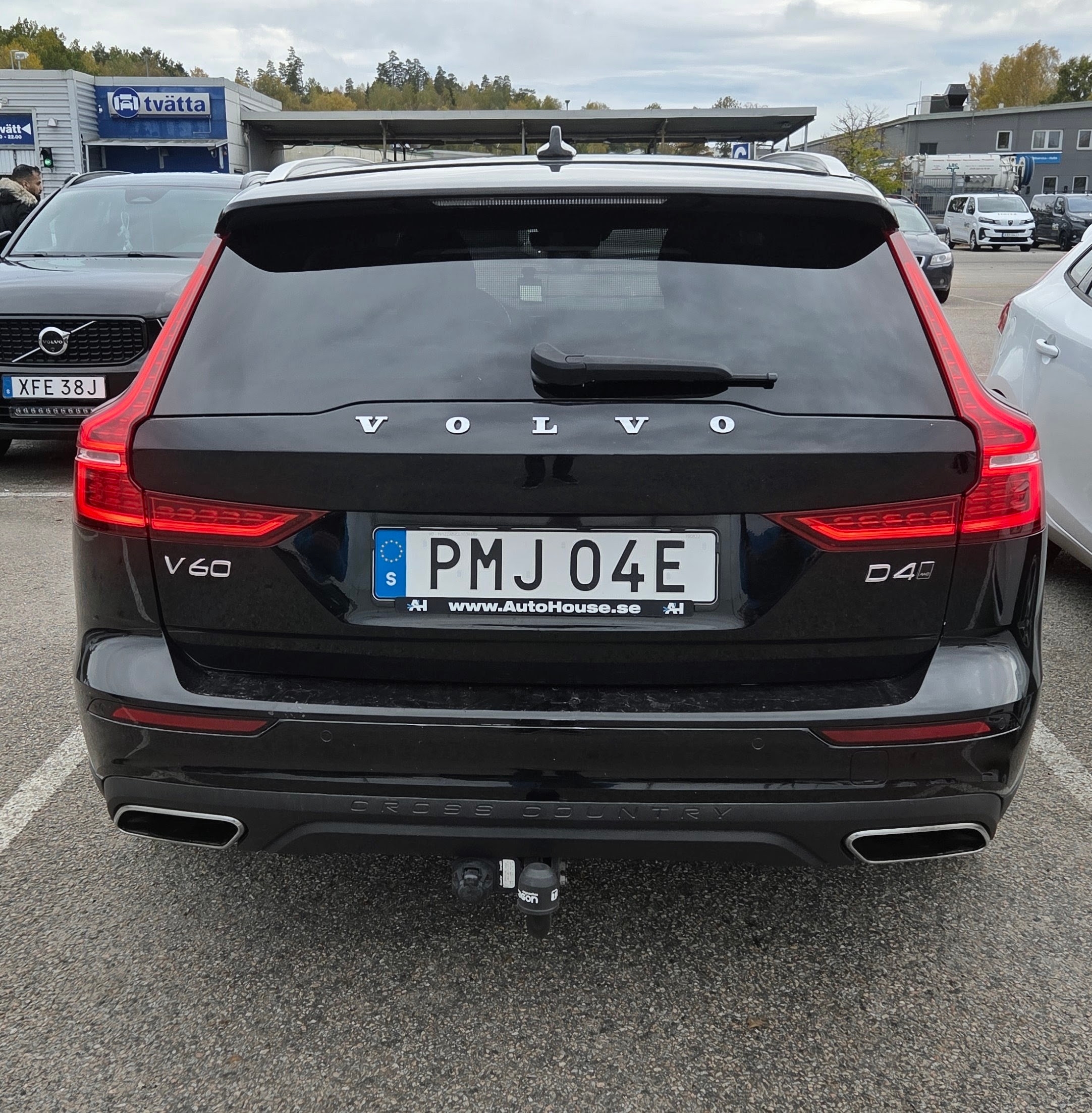 Volvo V60 Cross Country D4 2020, bild 2/6