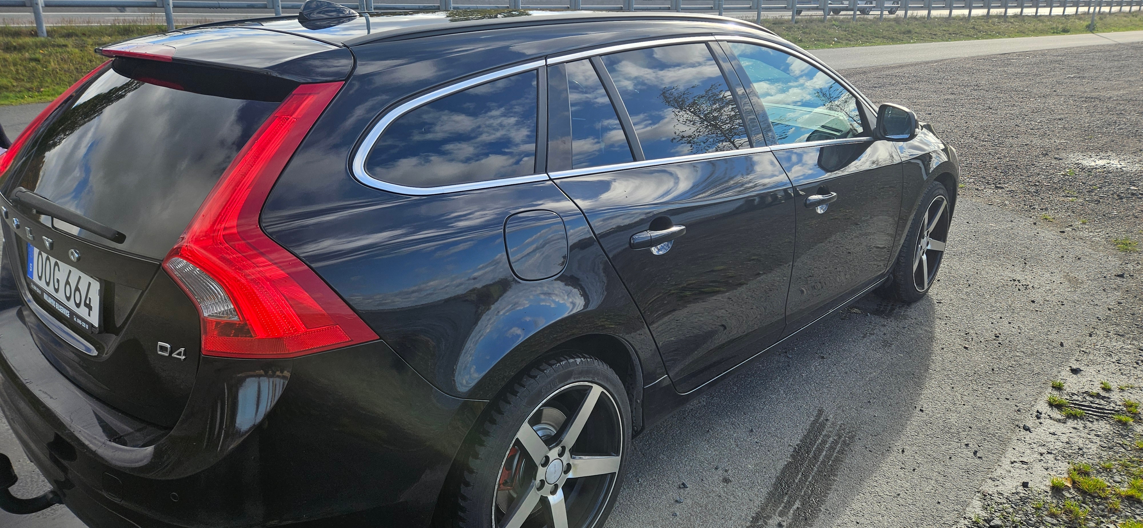 Volvo V60 D4 2014, bild 2/8
