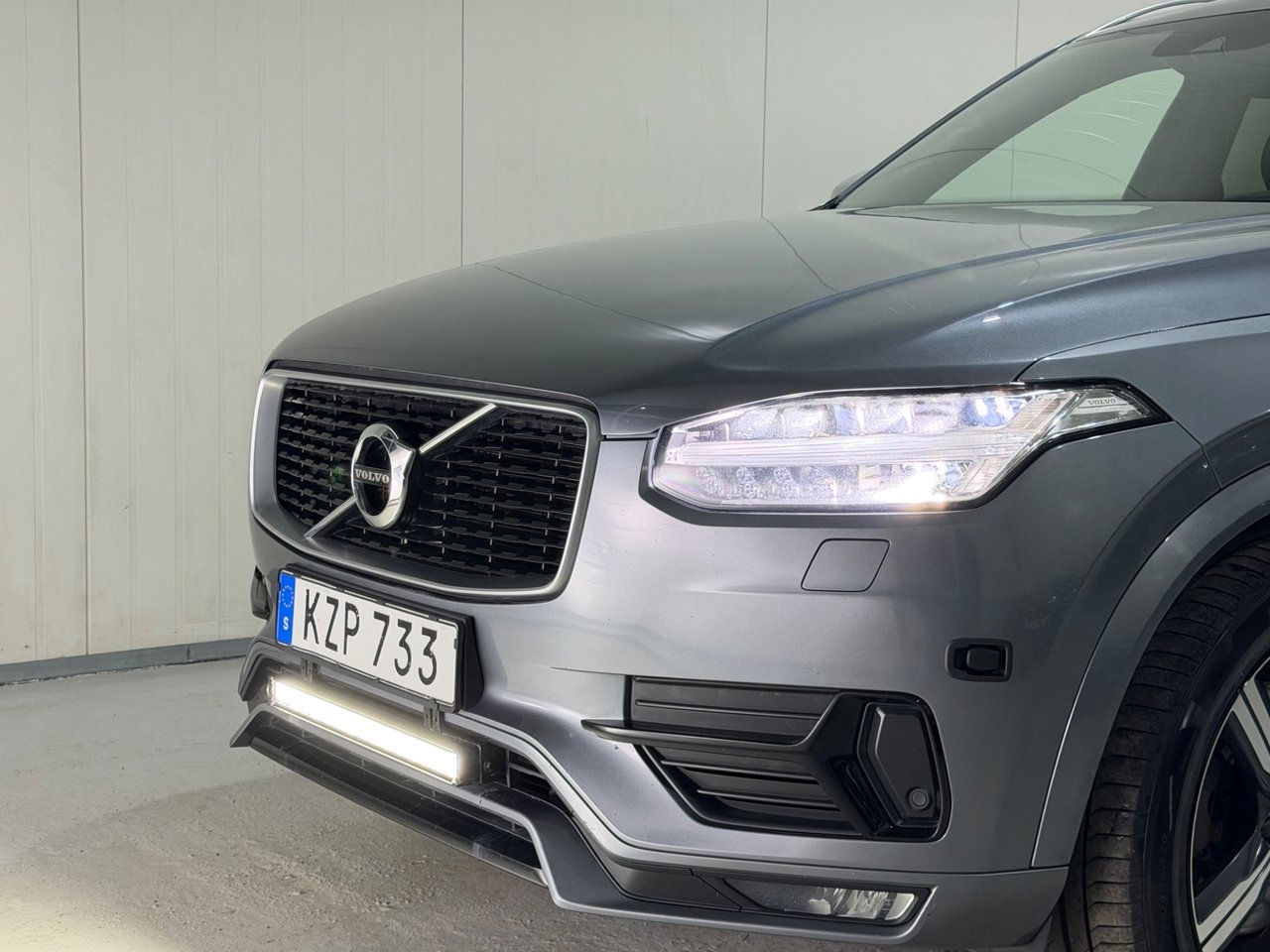 Volvo XC90 7-sits D5 AWD R-Design 2016, bild 2/10