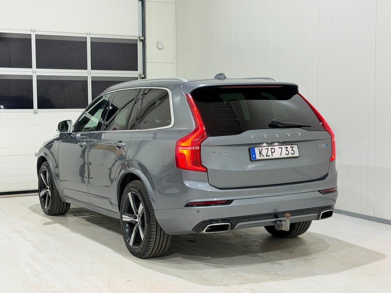 Volvo XC90 7-sits D5 AWD R-Design 2016, bild 3/10