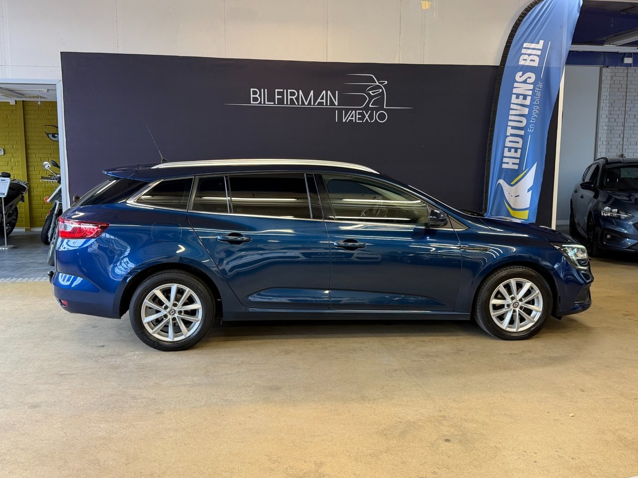 Renault Megane 2018, bild 2/10