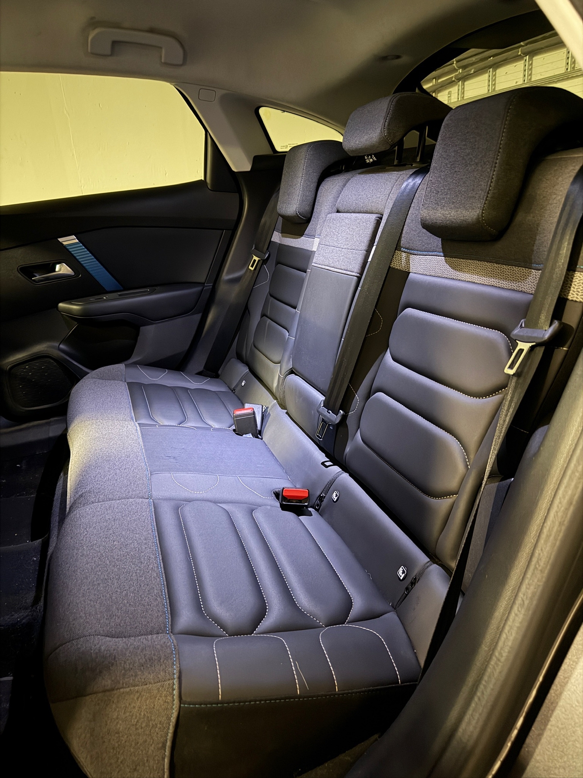 Citroen E-C4 Shine 2022, bild 6/10
