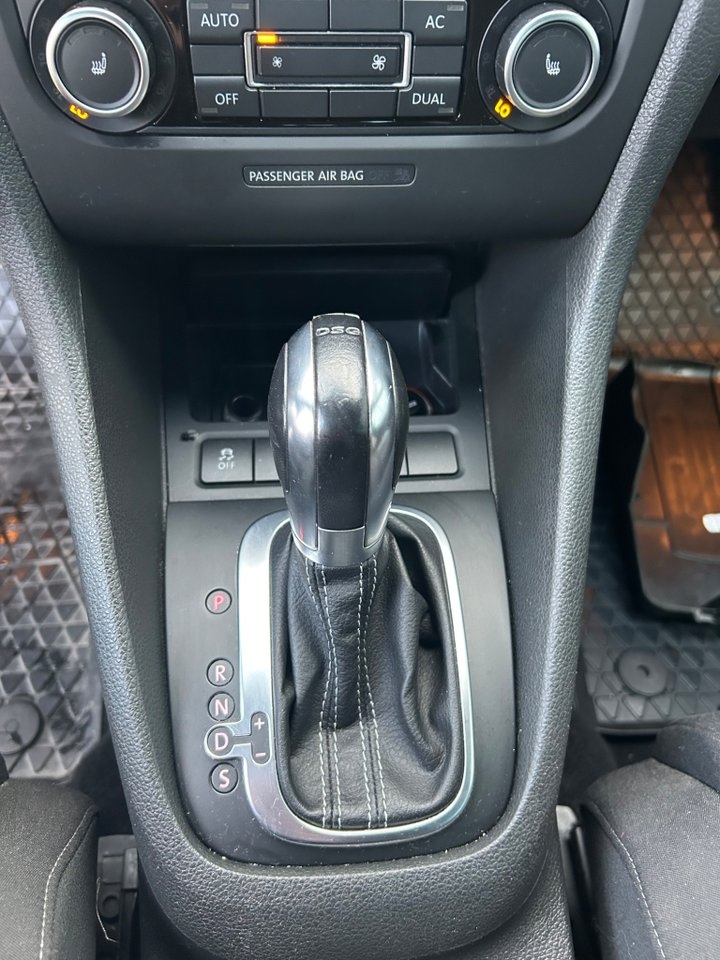 Volkswagen Golf 2.0 TSI DSG 4Motion R 2011, bild 3/8