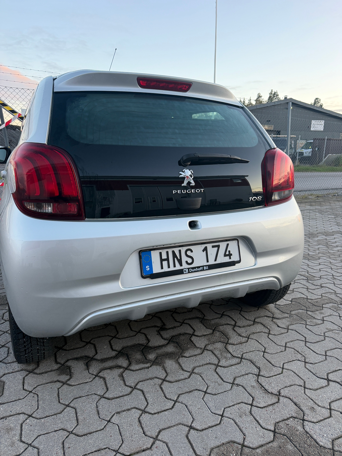 Peugeot 108 5-dörrar 1.0 VTi Manuell 2014, bild 4/6