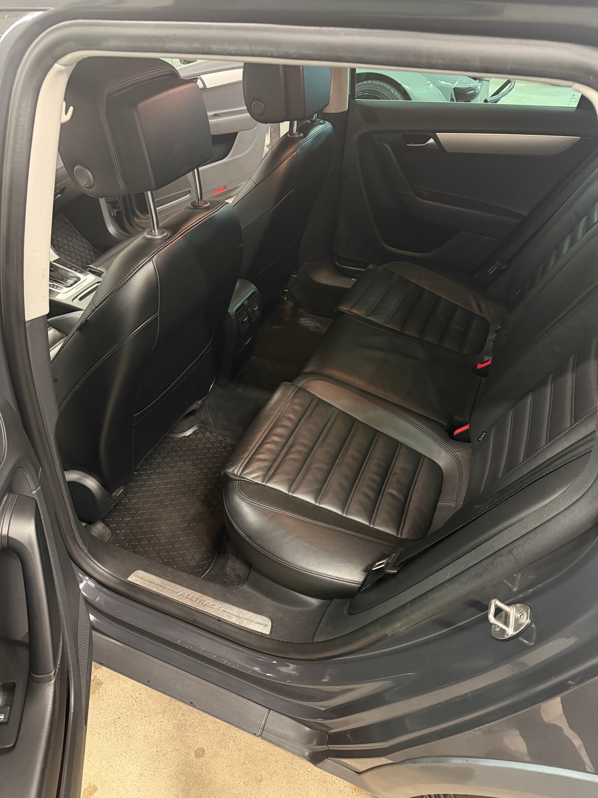 Volkswagen Passat 2014, bild 4/5