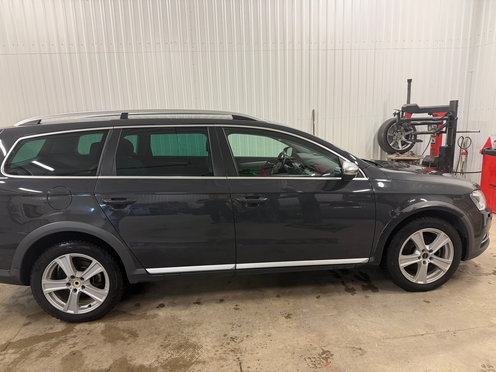 Volkswagen Passat 2014, bild 2/5