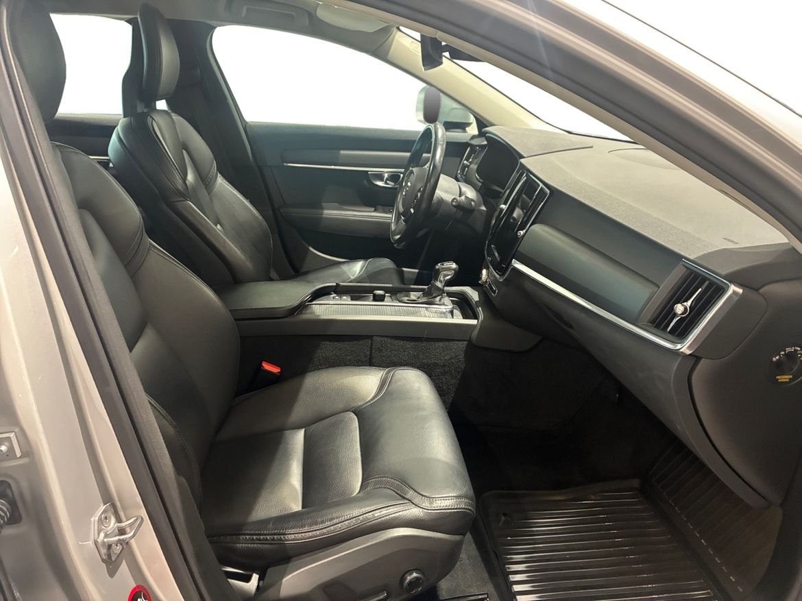 Volvo V90 Cross Country D4 AWD Business 2018, bild 4/10